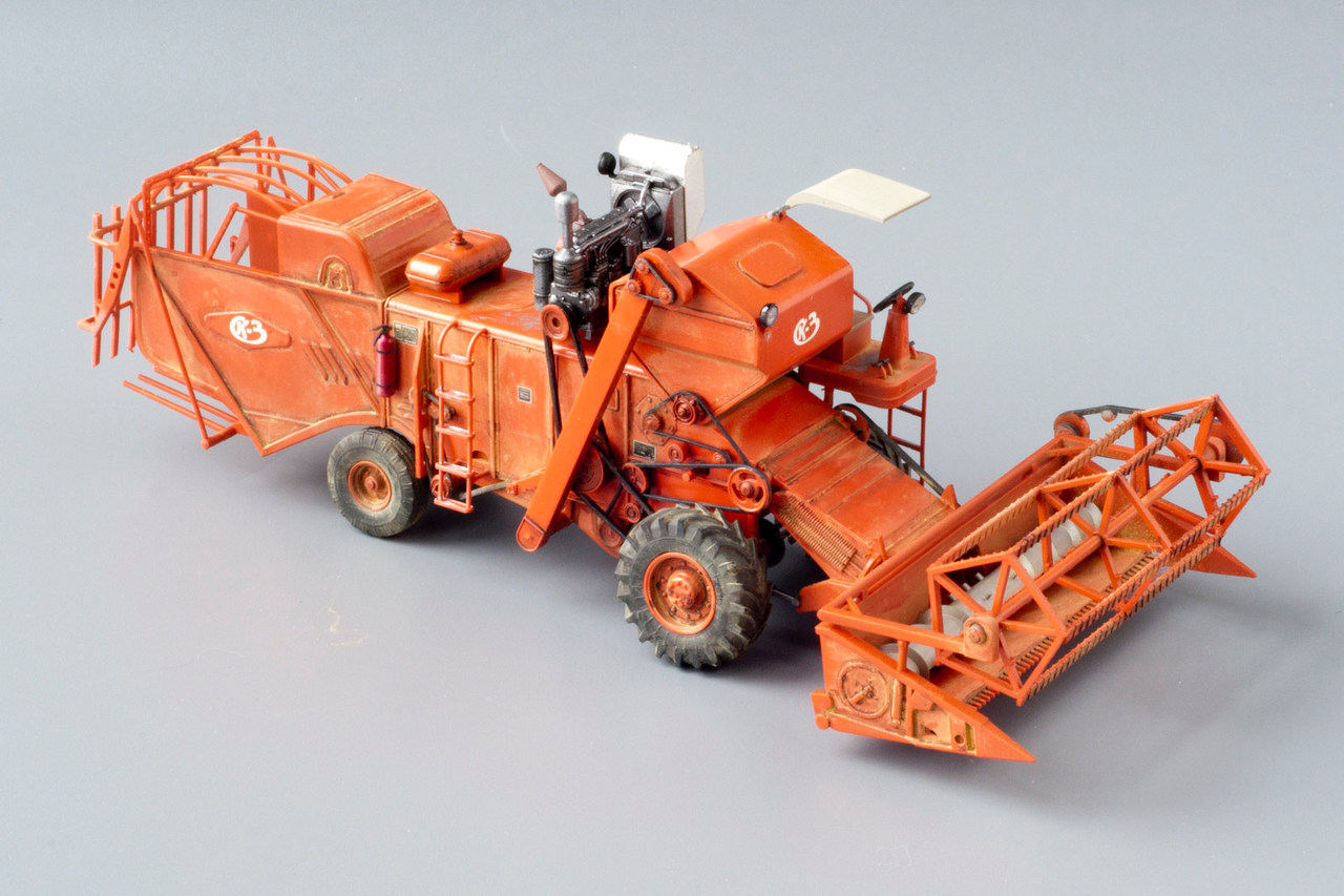 Самоходный комбайн СК-3