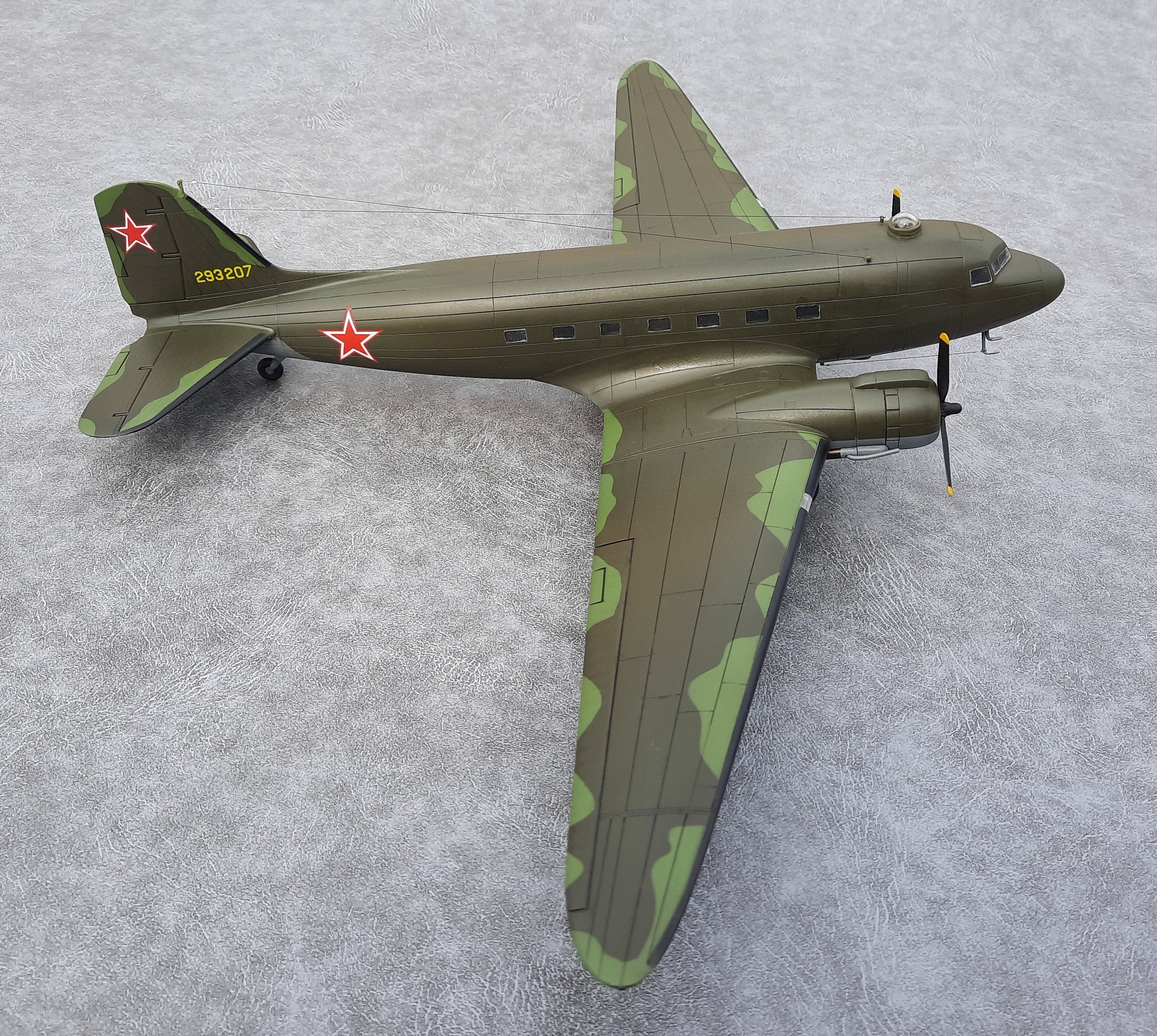 72  Douglas  С-47  Skytrain