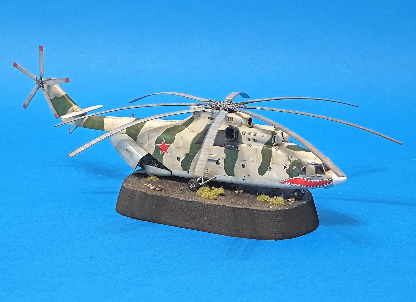 Ми-26 на погрузке