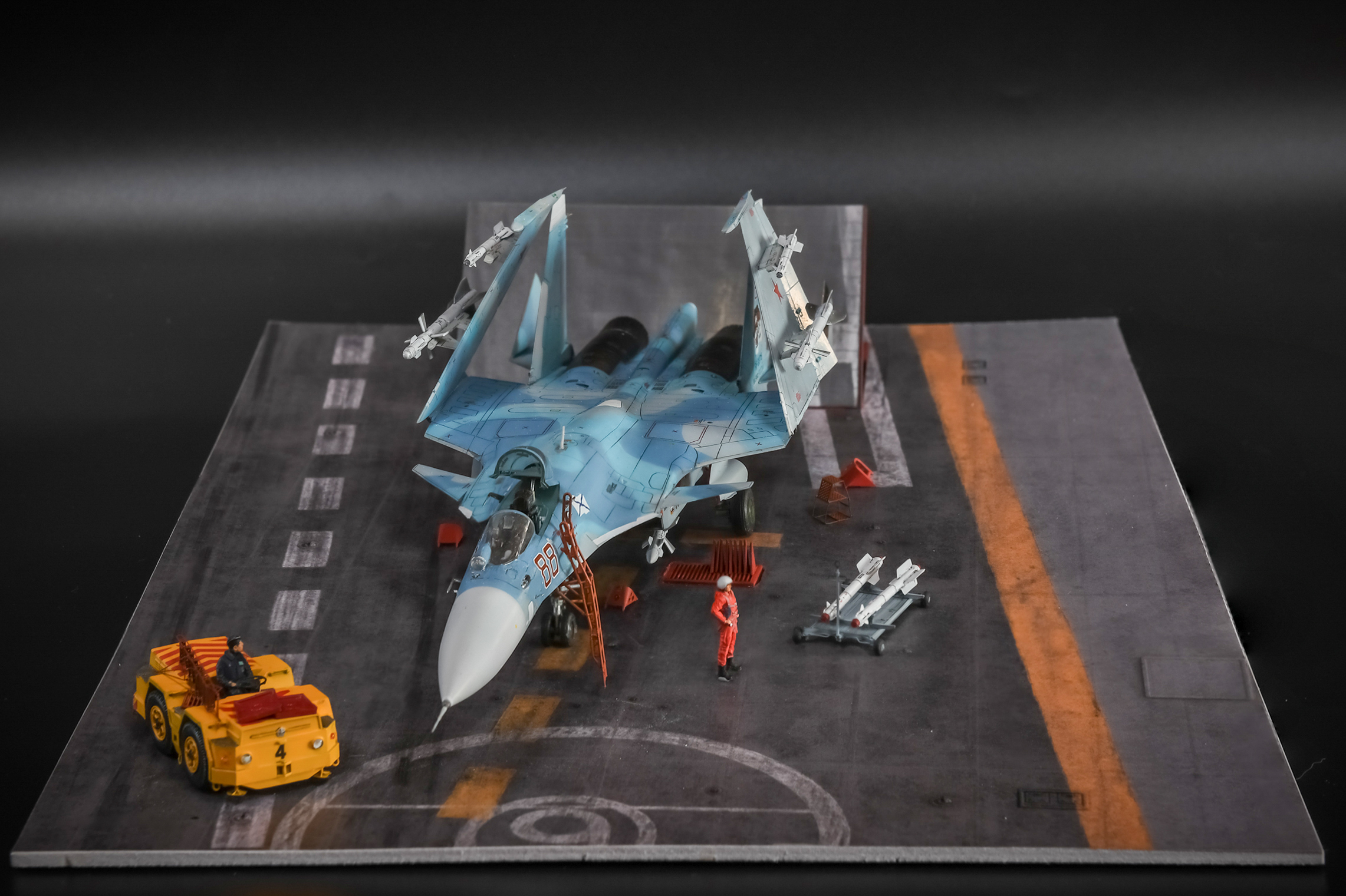 Су-33 88 1/72 Тимур Апакидзе