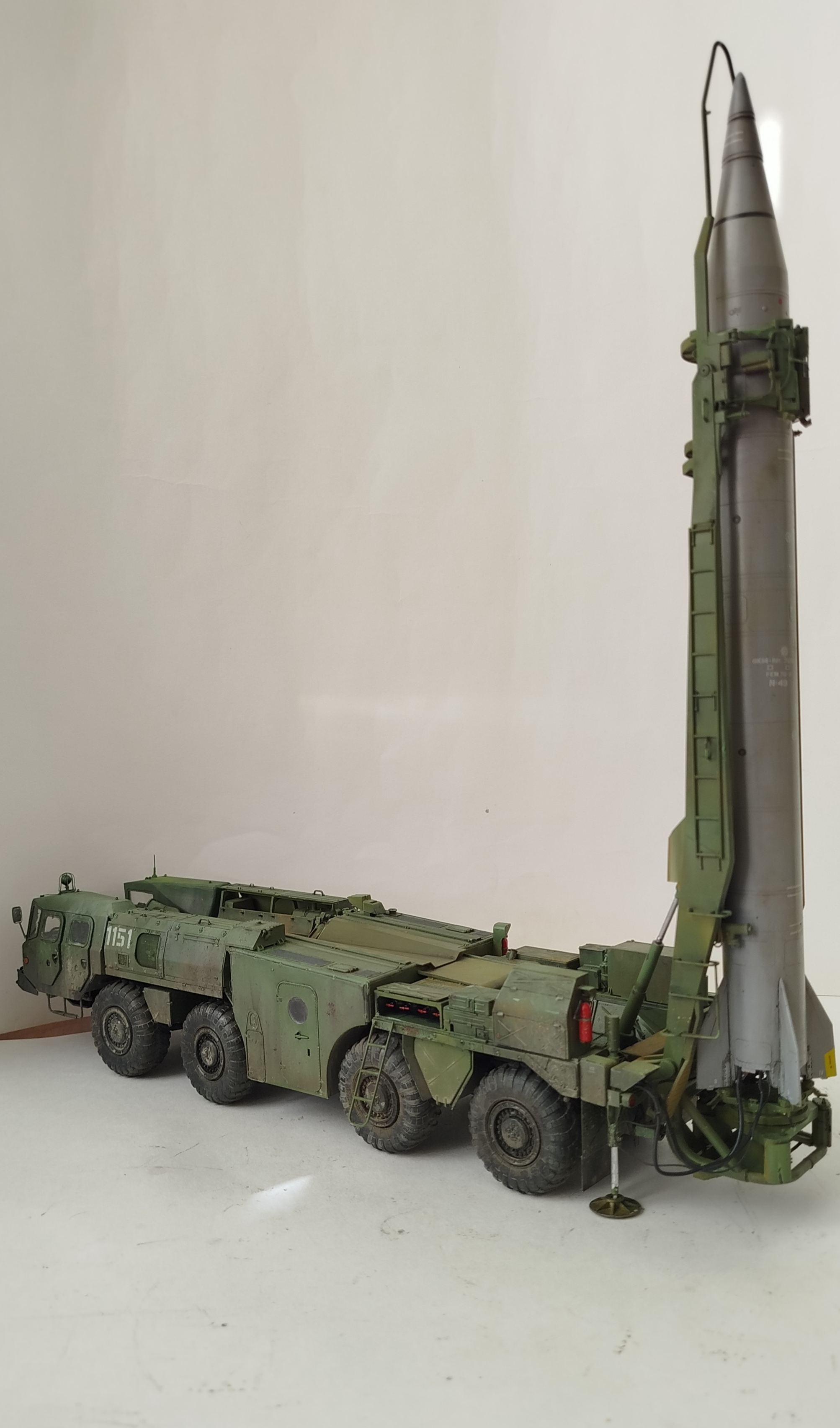 Пусковая установка 9п117м1 с ракетой р17 ракетного комплекса 9к72 "Эльбрус" (SCUD-B)