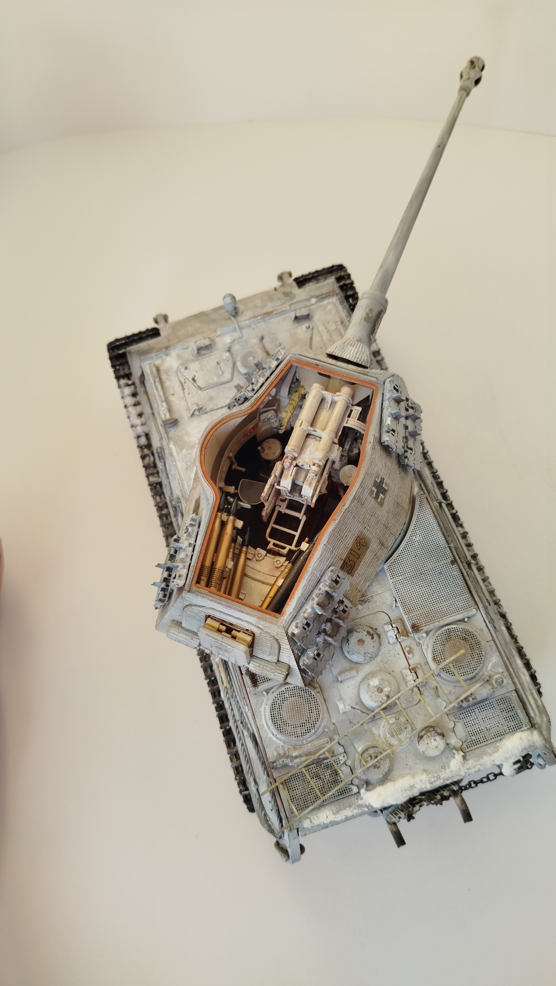 Sd. Kfz. 182 King Tiger Porshe turret (full interior)