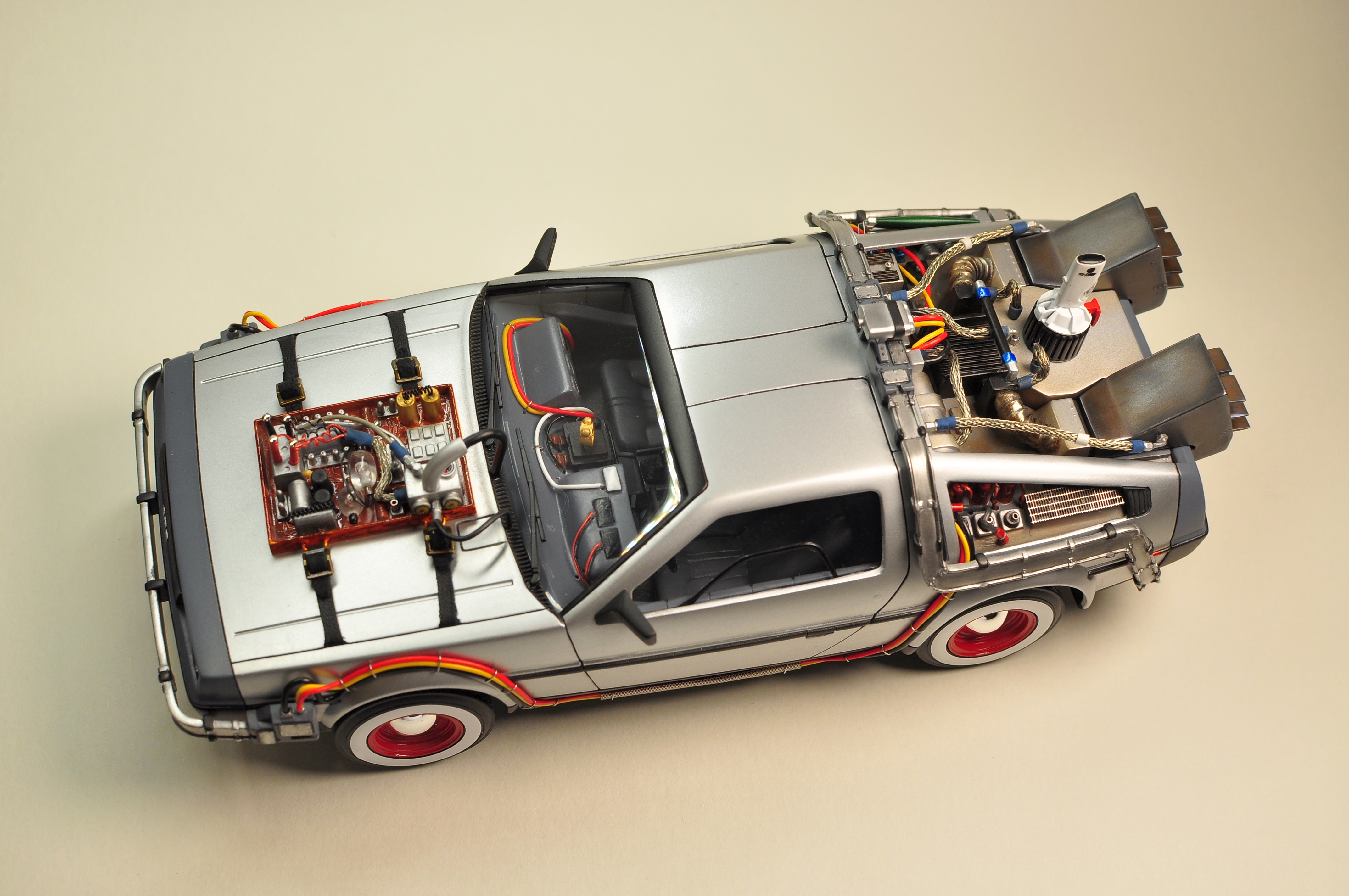 DeLorean DMC-12
