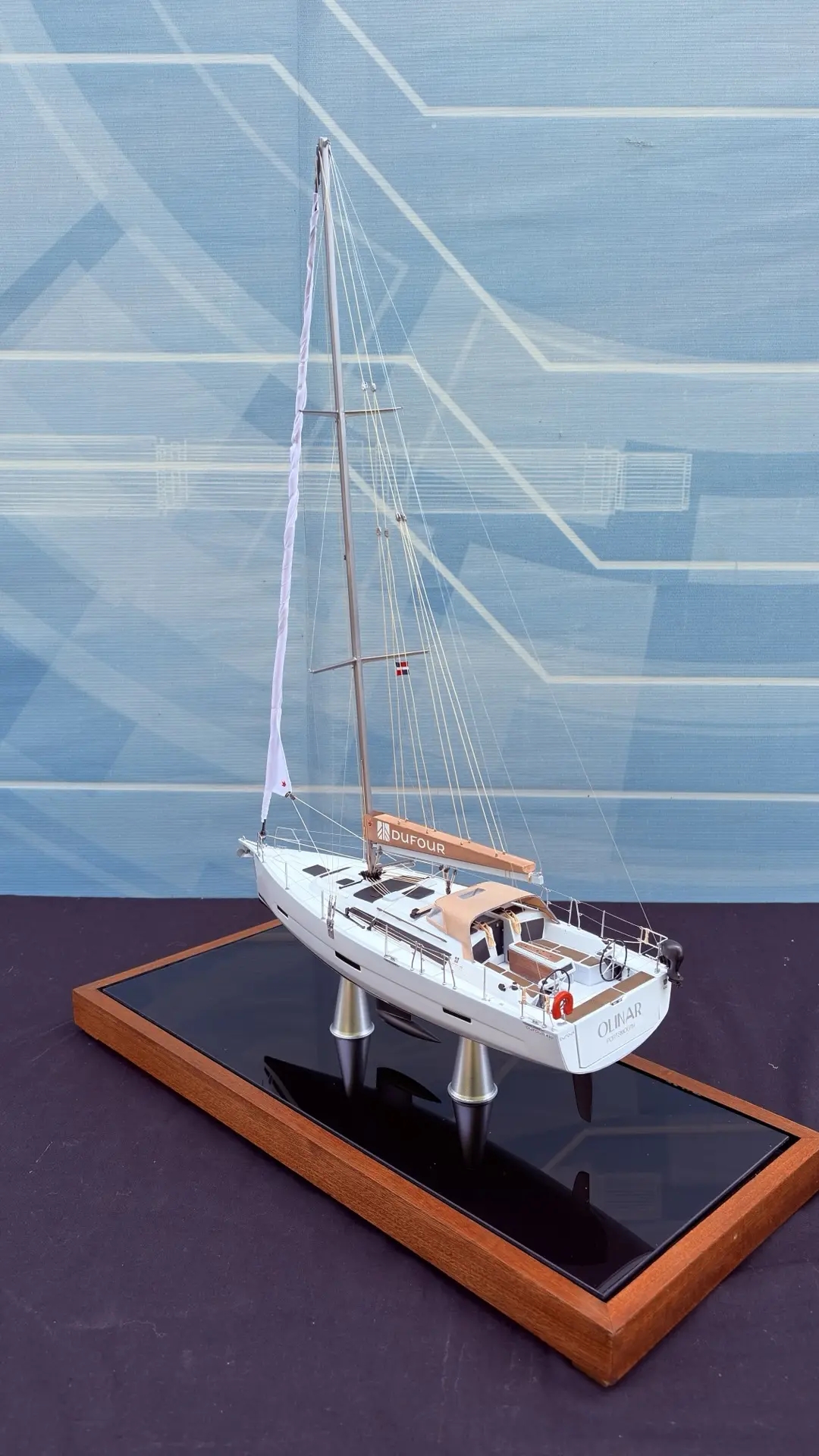 Модель яхты «Dufour 430»