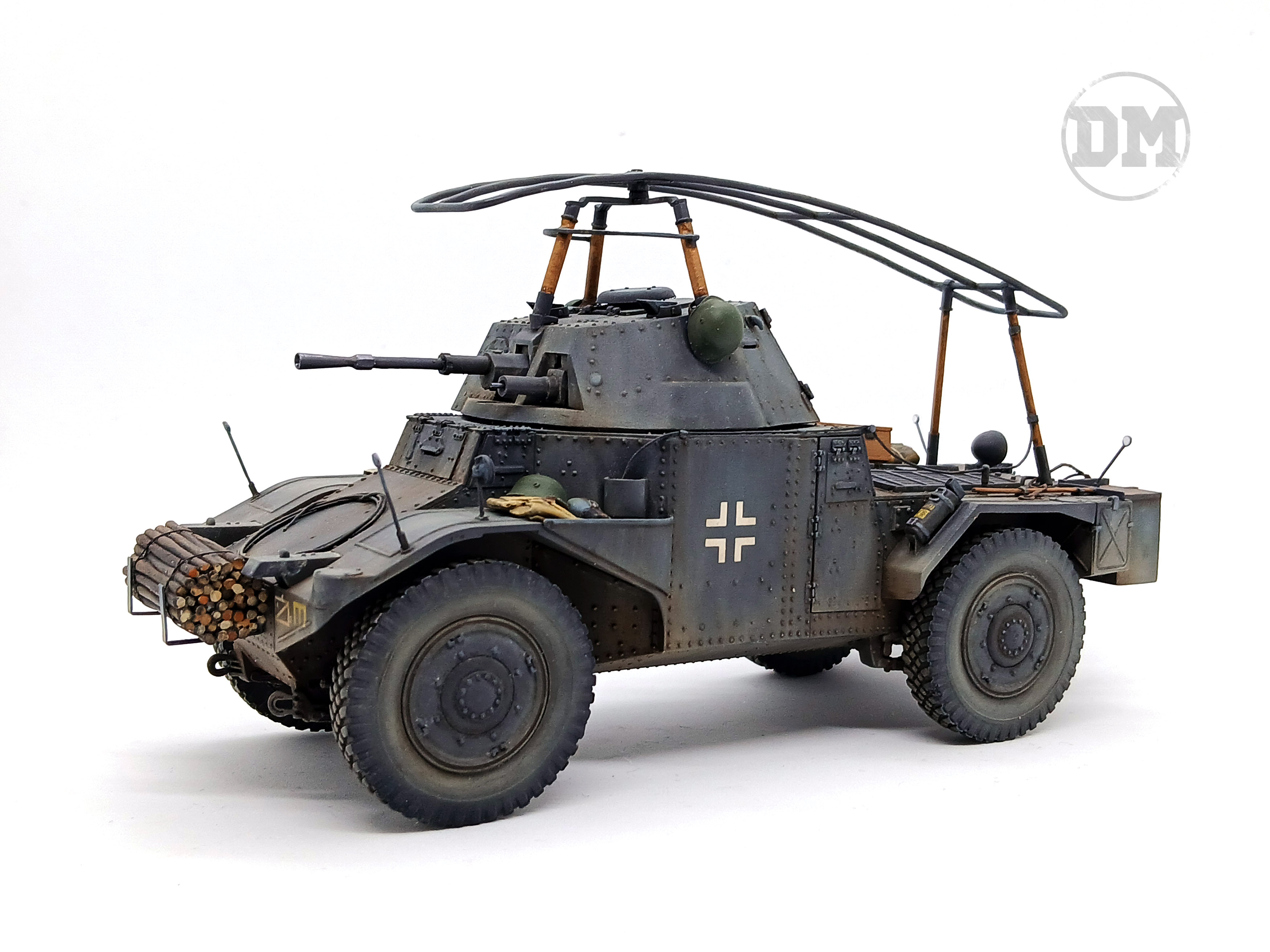 Разведывательный бронеавтомобиль Panzerspahwagen P204(f) - Panhard AMD-35
