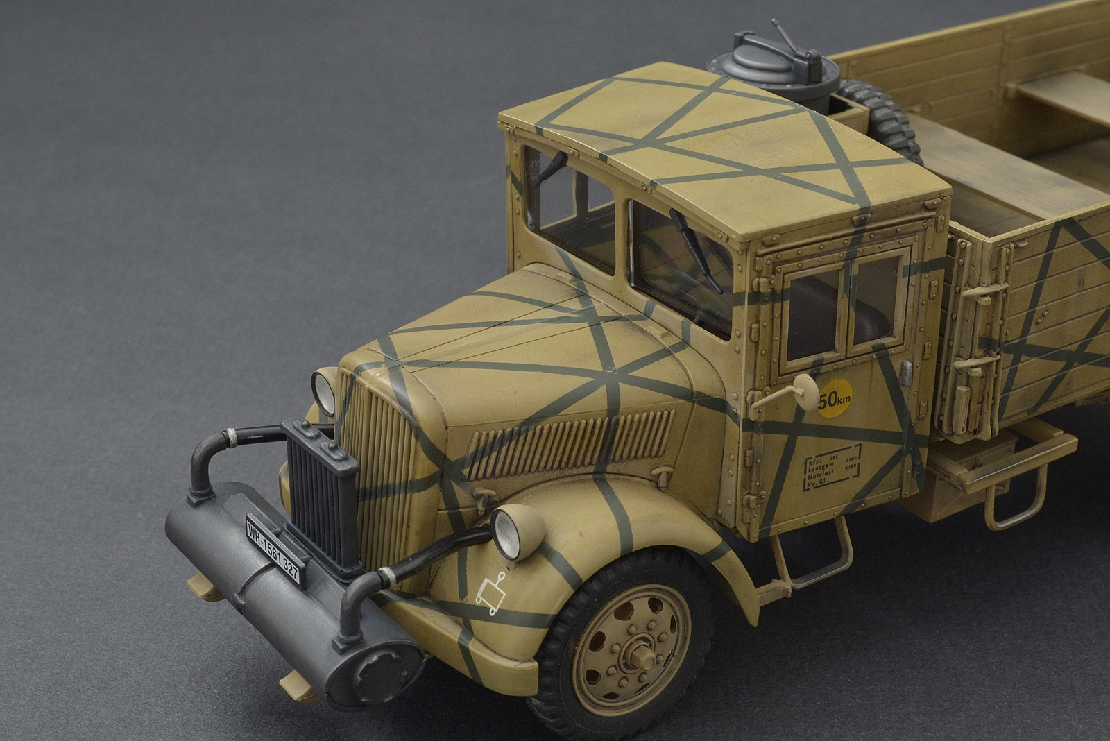 Mercedes-Benz L701 с газогенераторной установкой