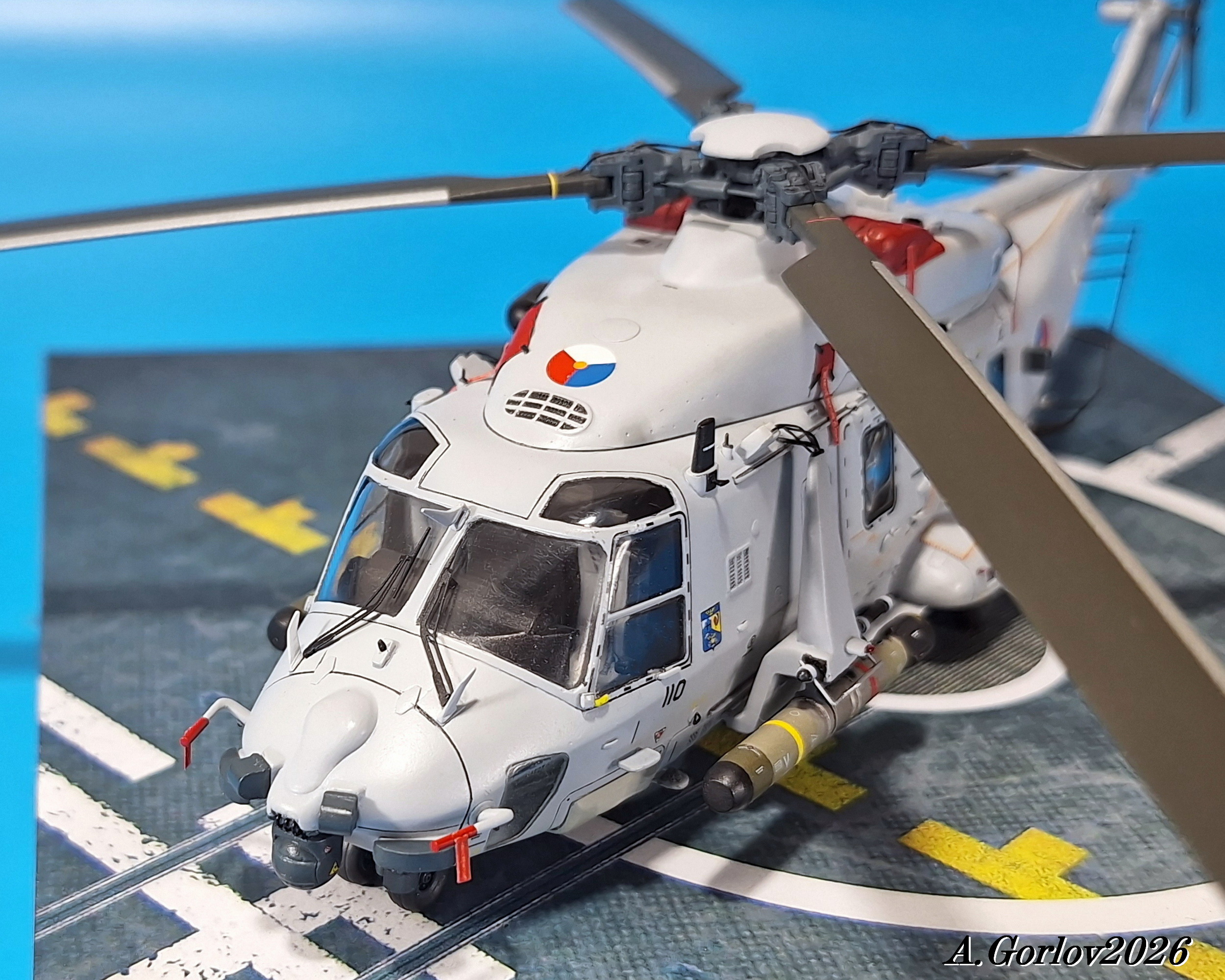 Корабельный транспортно-боевой вертолёт NH90 NFH