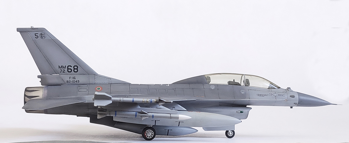 F-16B Fighting Falcon ADF