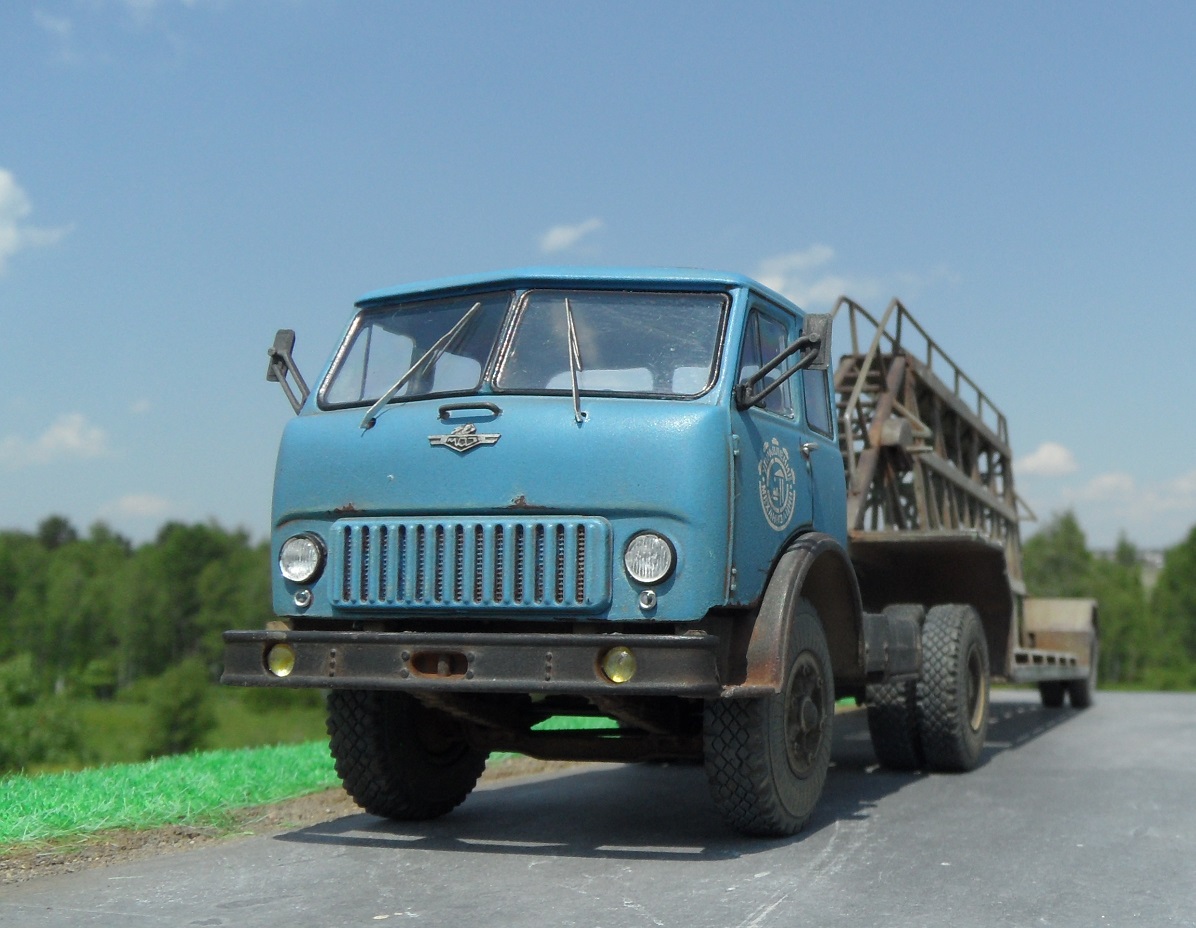 Маз 504 с Полуприцепом НАМИ-790