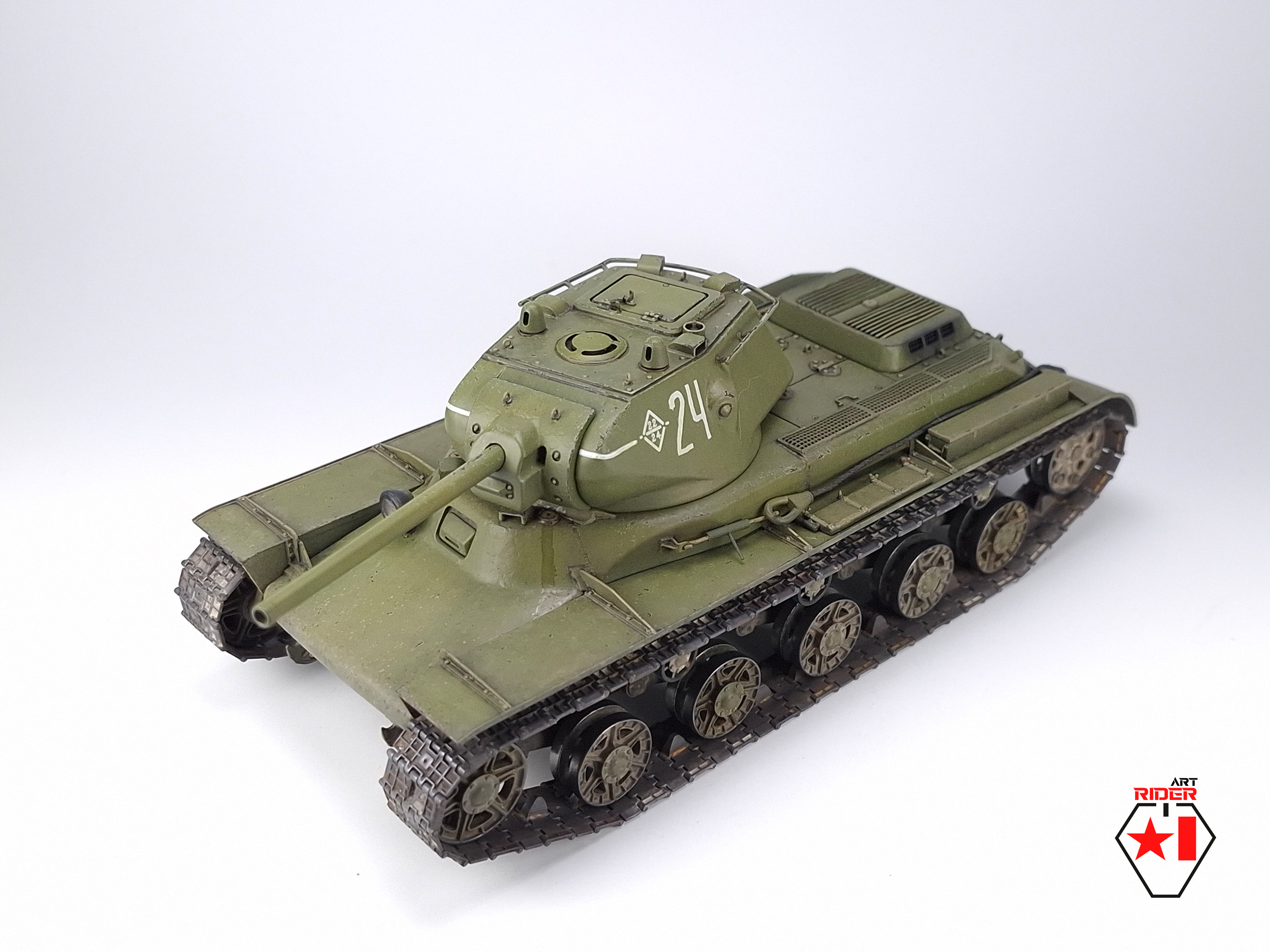 Средний танк КВ-13