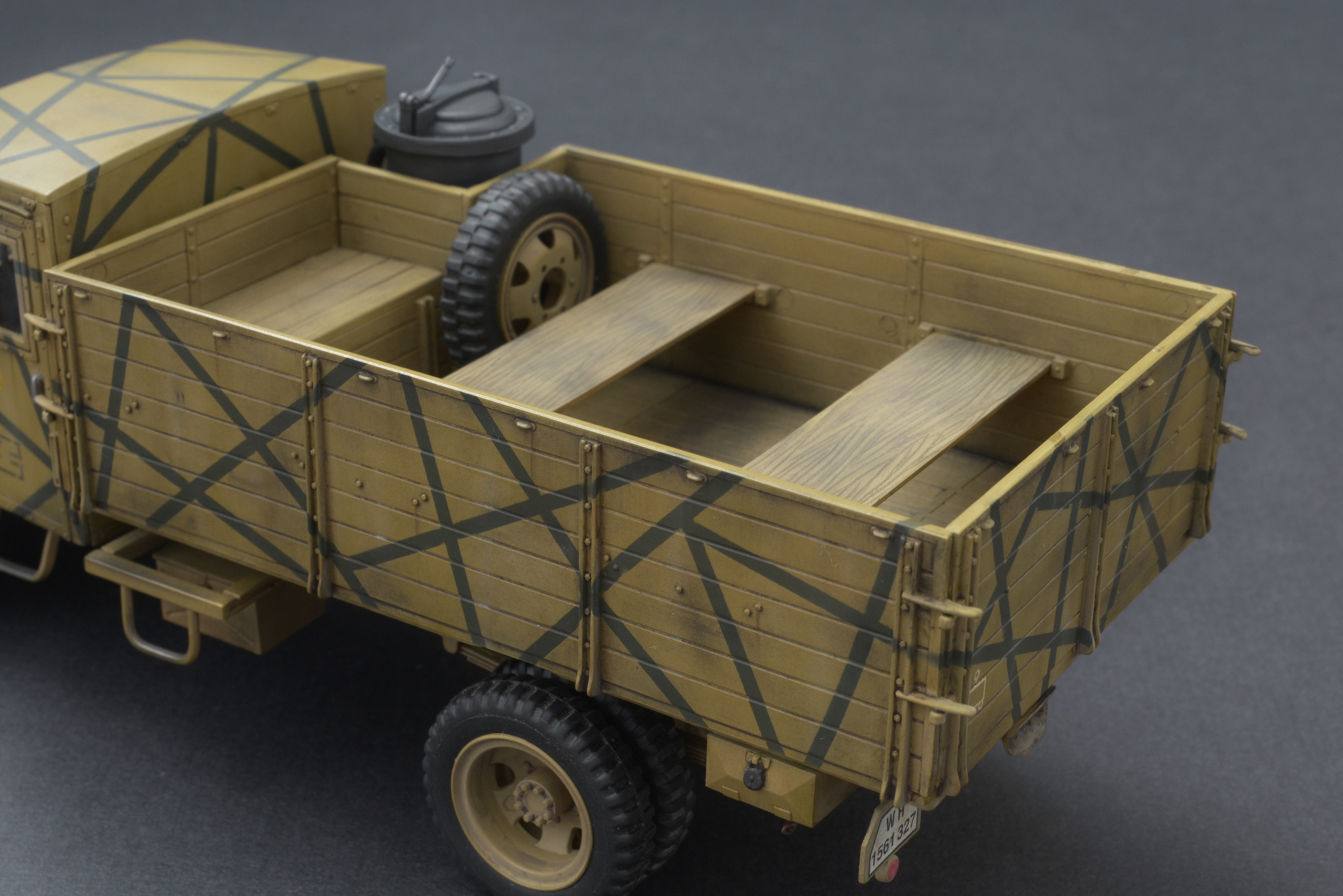 Mercedes-Benz L701 с газогенераторной установкой