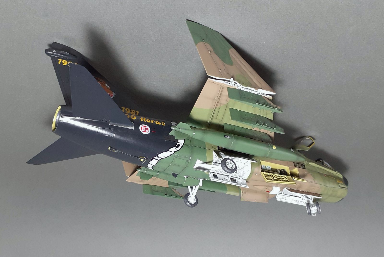 LTV A-7P Corsair II (обр. 1981) (304Sqn. Magnificos, Portugal - Air Force, июль 1999) (FAP-15521)