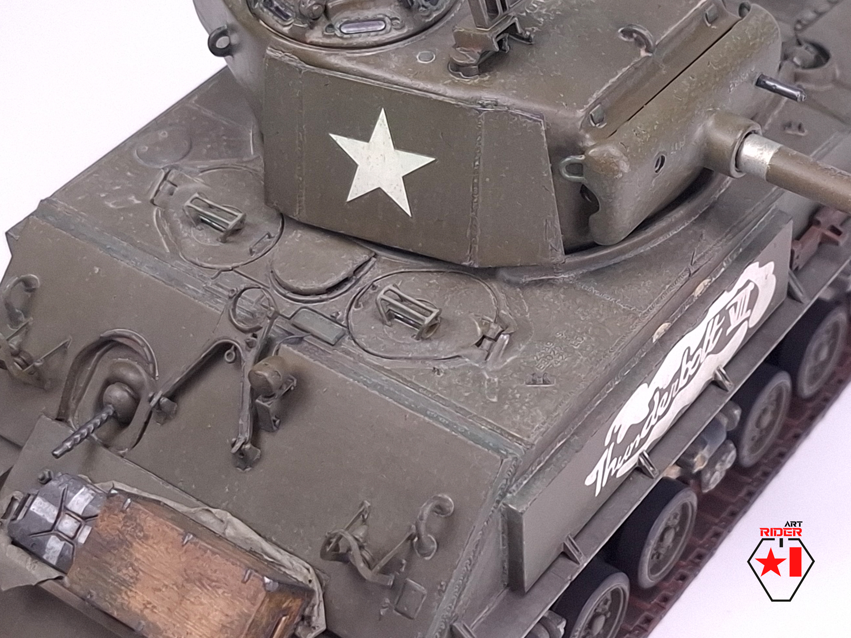 Средний танк M4A3(76)W HVSS Sherman "Thunderbolt VII”