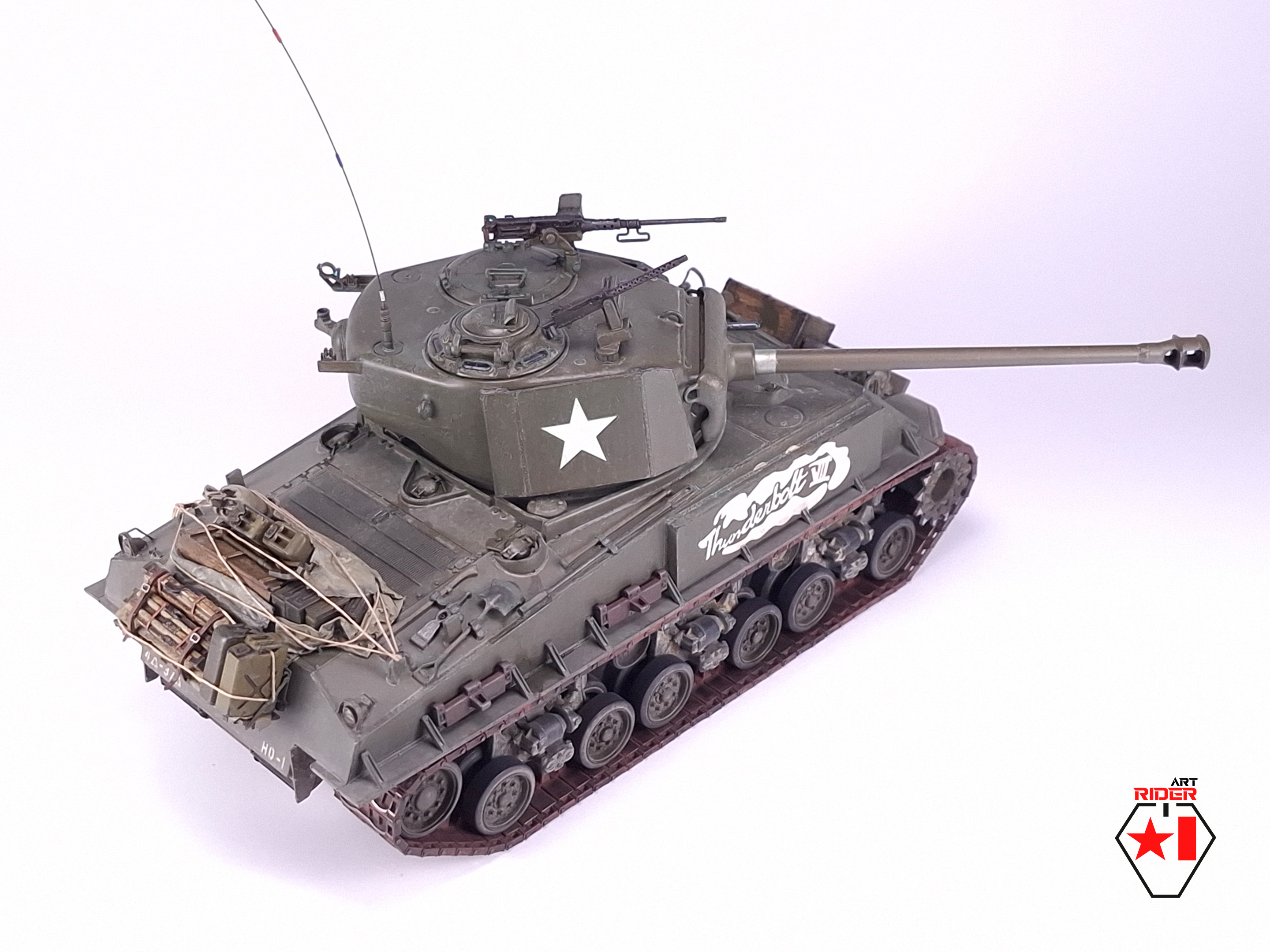 Средний танк M4A3(76)W HVSS Sherman "Thunderbolt VII”