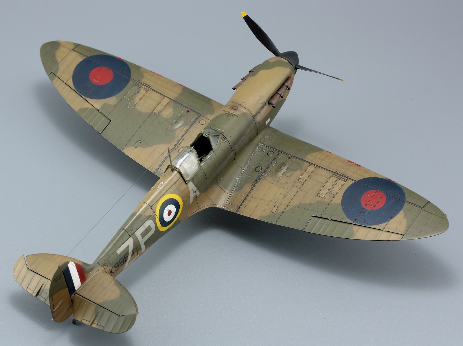 1/48 Spitfire Мк 1a из 74 Squadron