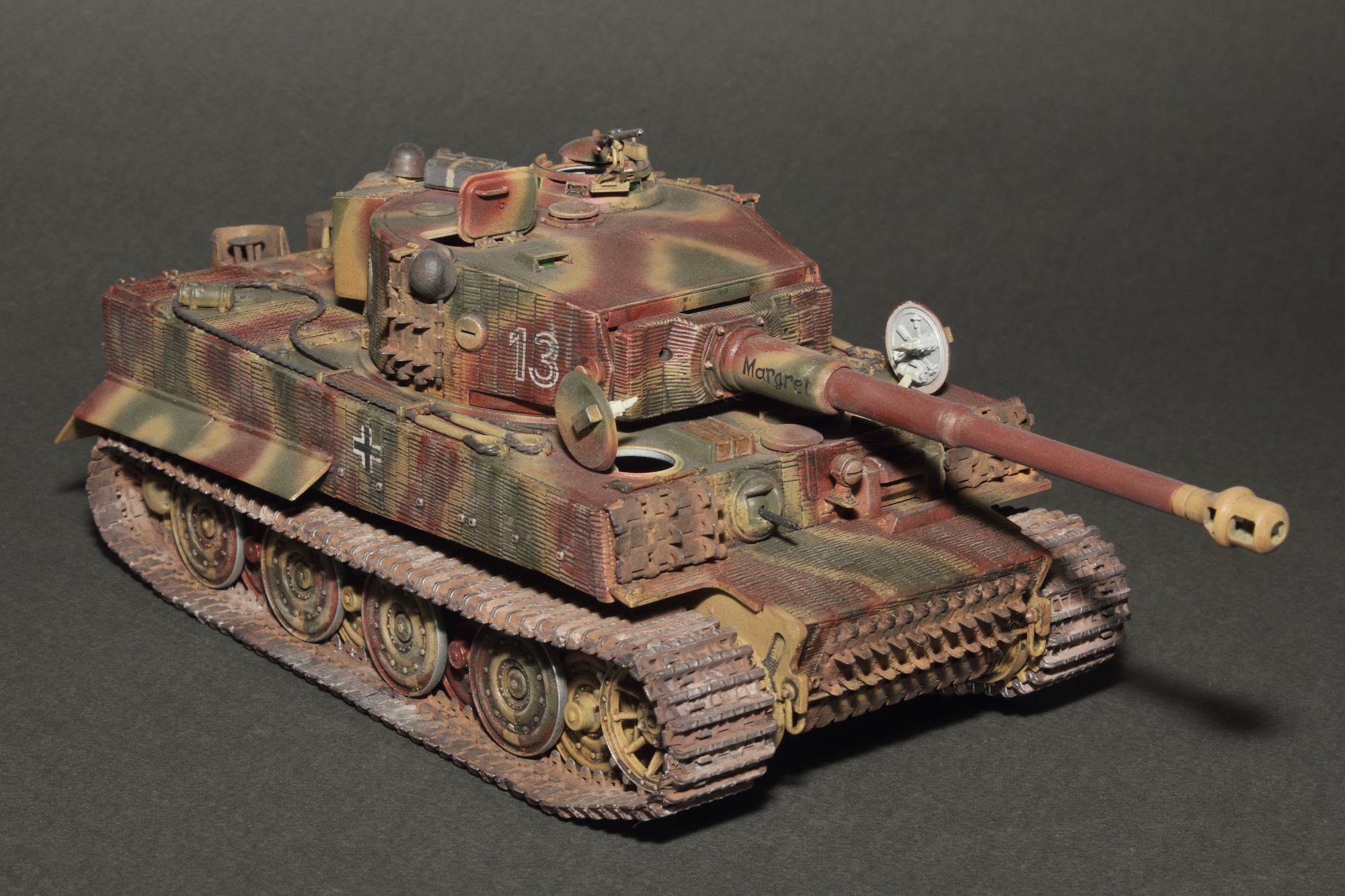 Немецкий тяжёлый танк PzKpfw VI Ausf E "Тигр"