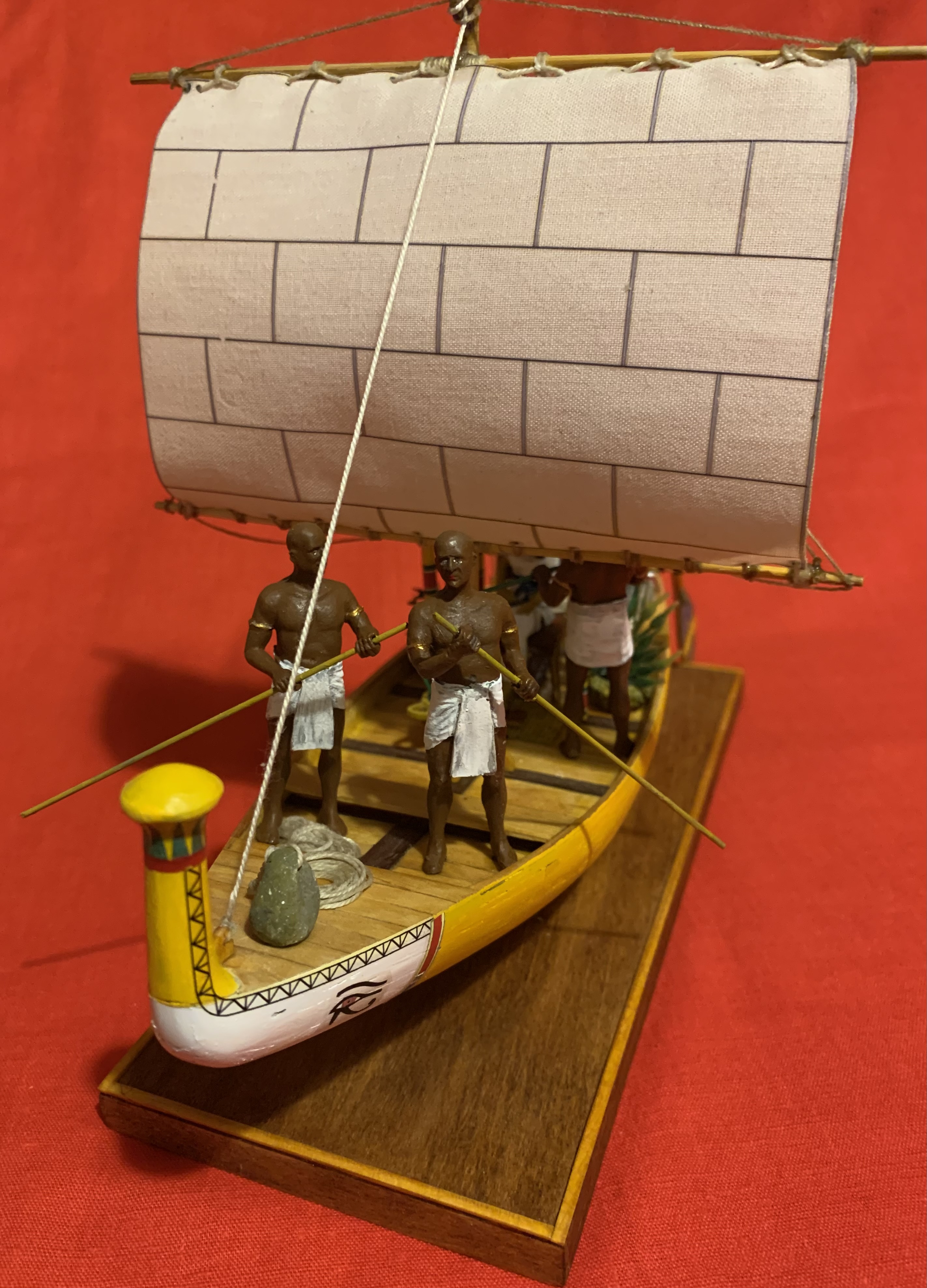 Нильская прогулочная лодка