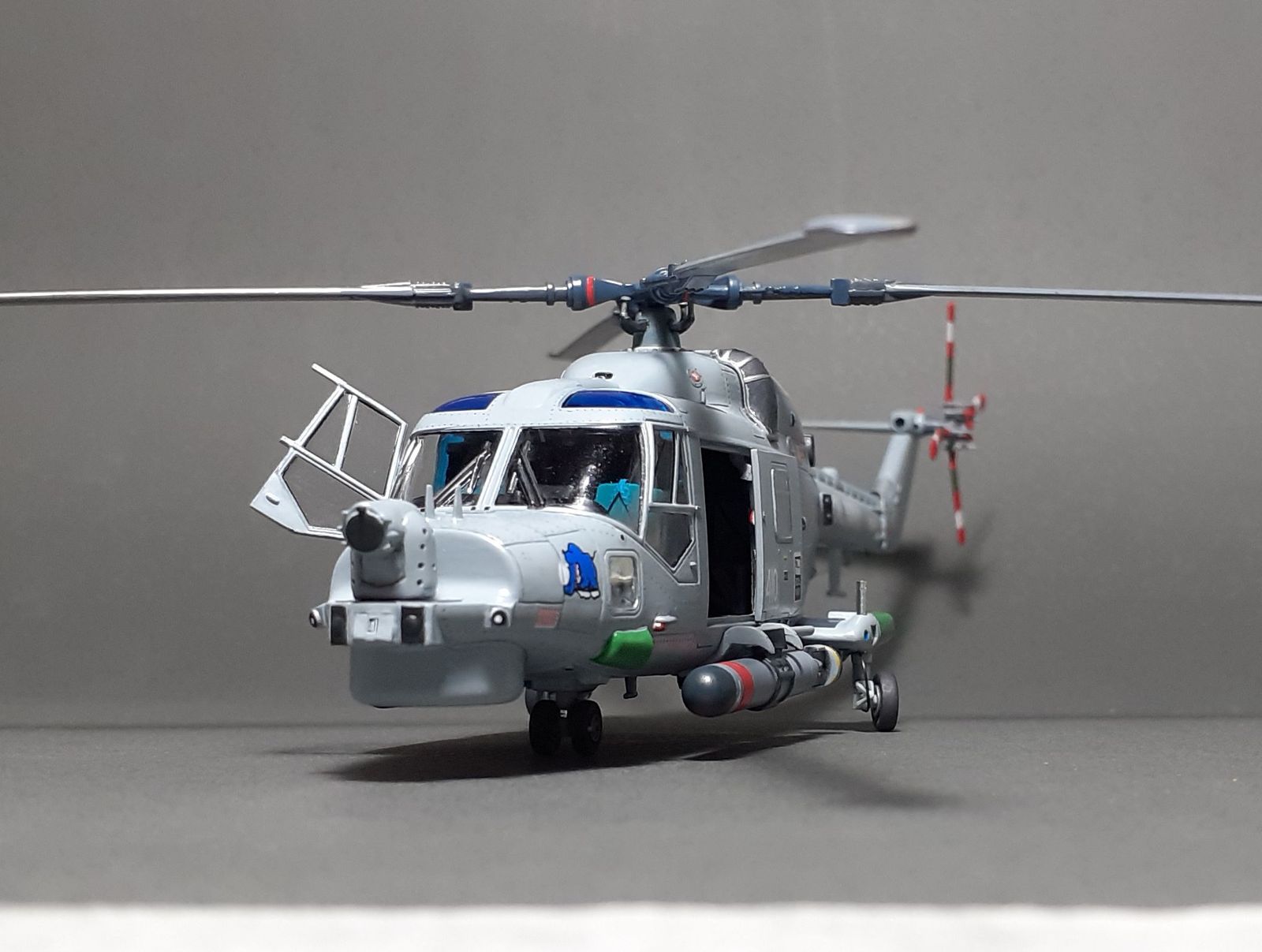 Westland Super Lynx HMA.8 ''Blue Rhino'' (обр. 1990) (815 Naval Air Sq., HMS Richmond) (code 410)