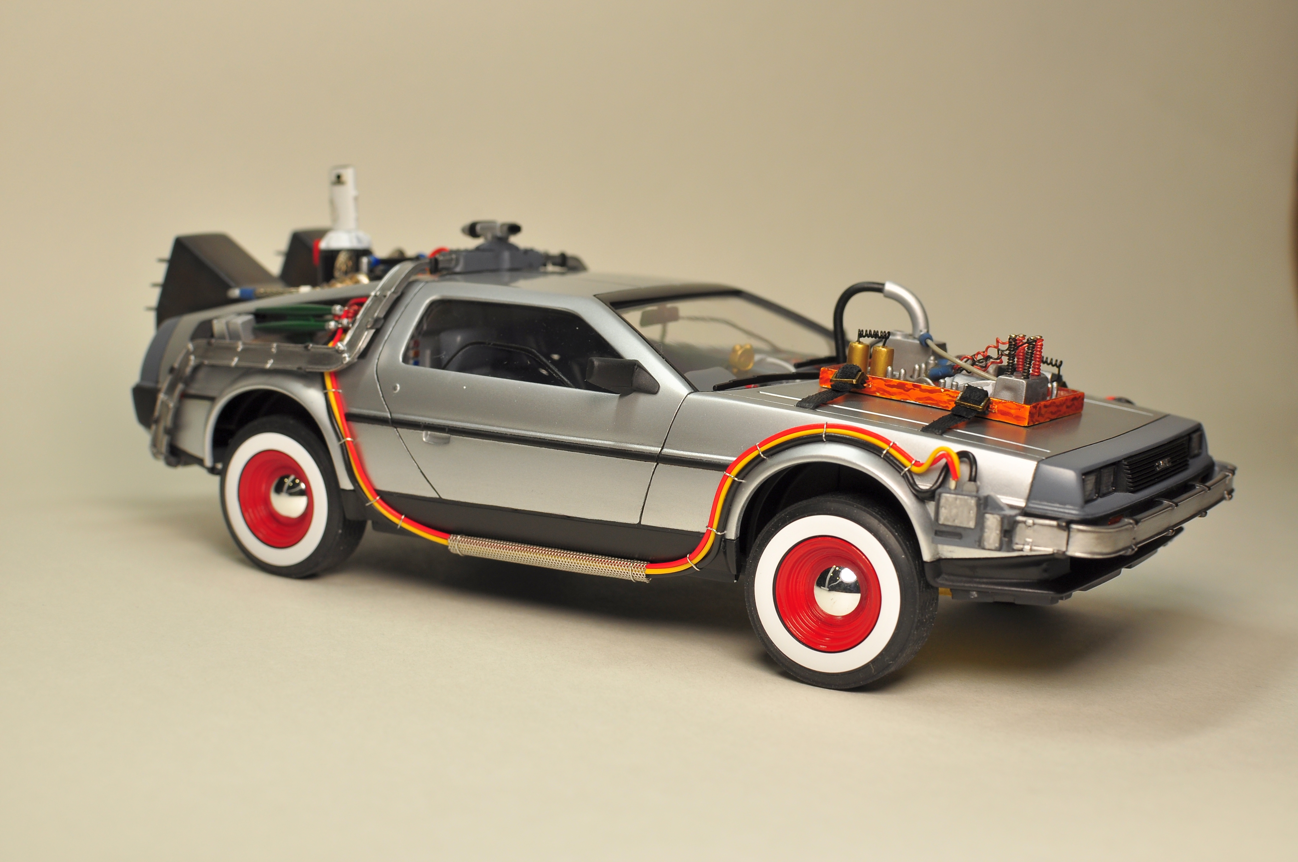DeLorean DMC-12