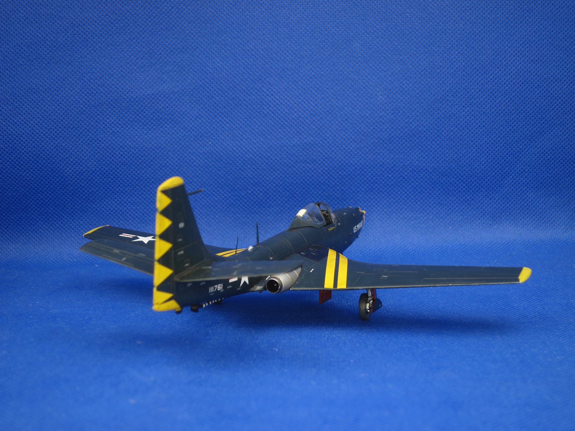 McDonnell FH-1 Phantom (Special Hobby, 1/72)