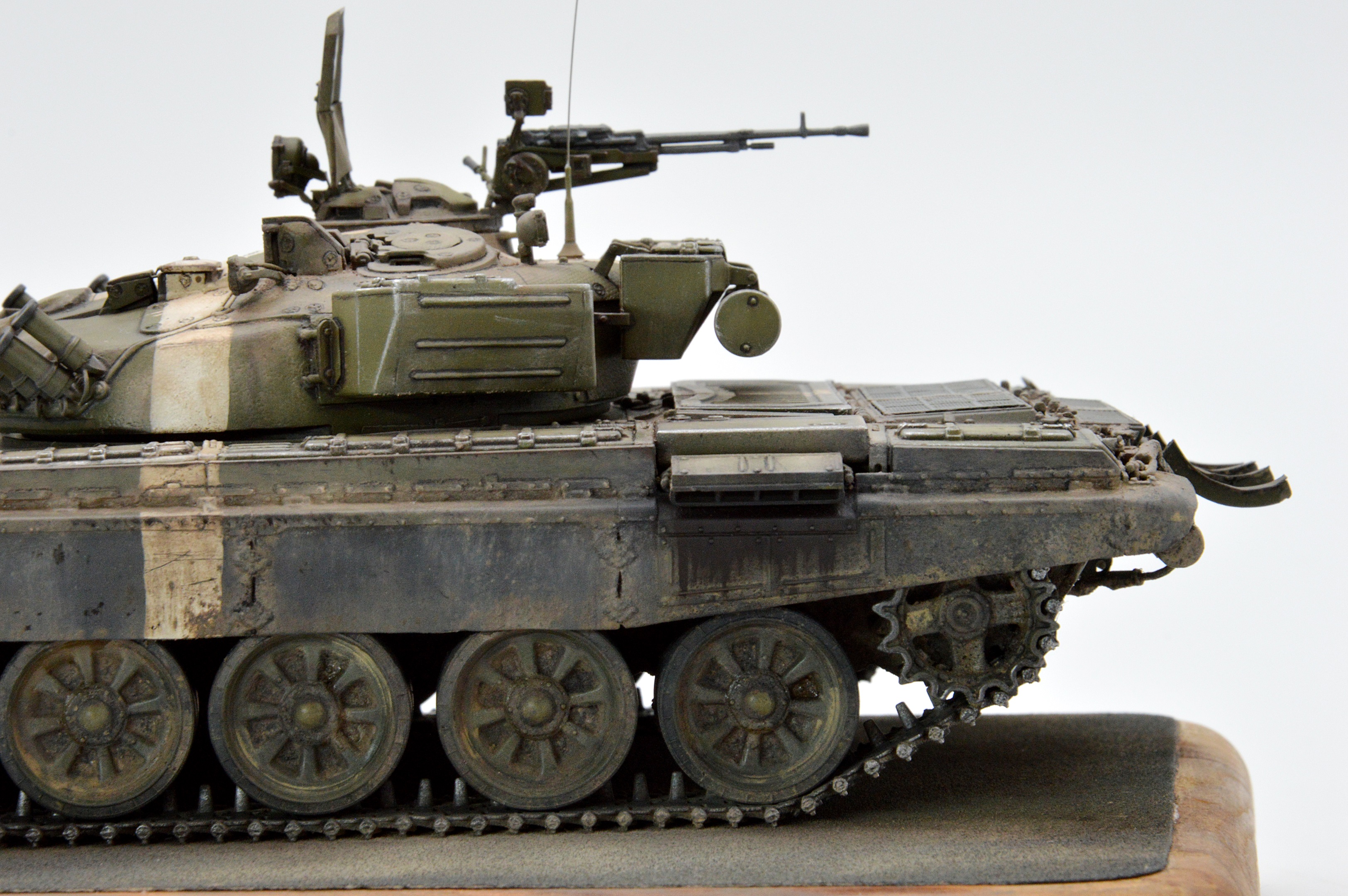 Т-72А с КМТ-7