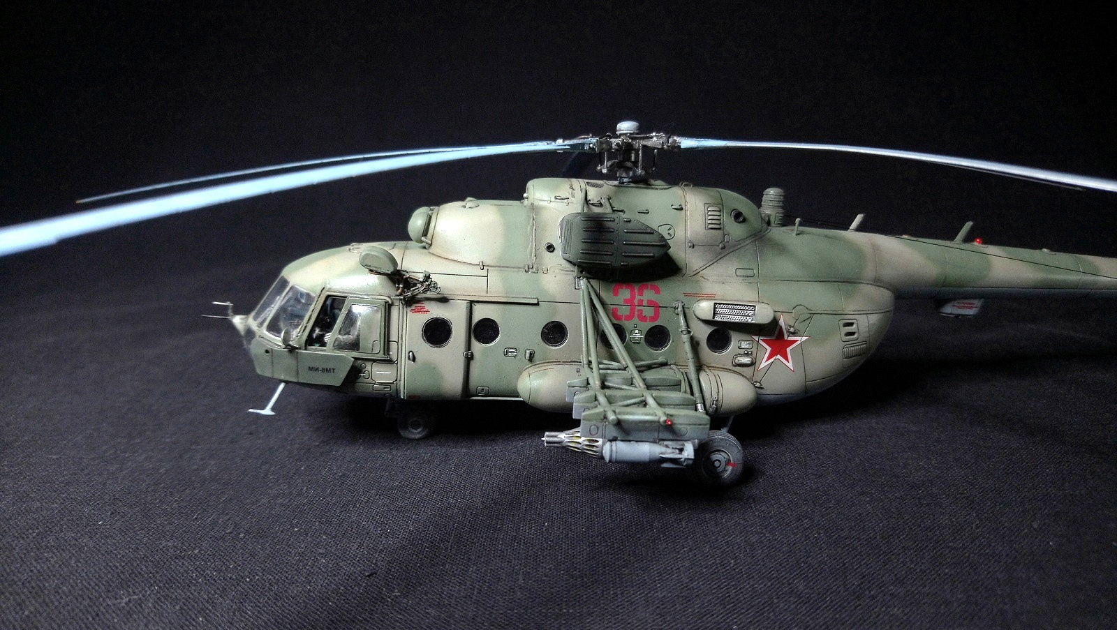 Ми-8МТ "восьмерка" из Кундуза 1/71