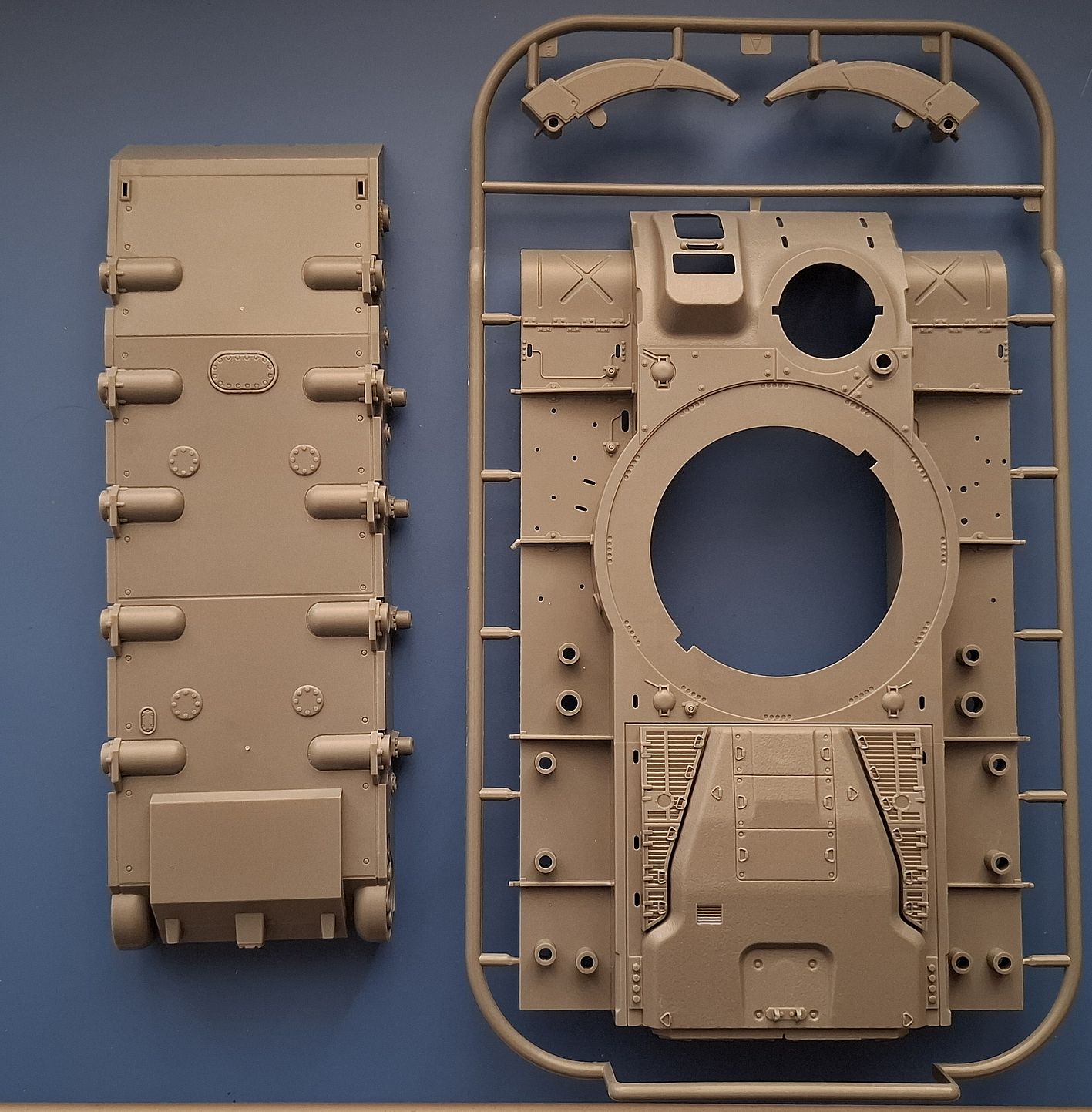 ALLIED FORCES LASER TANK