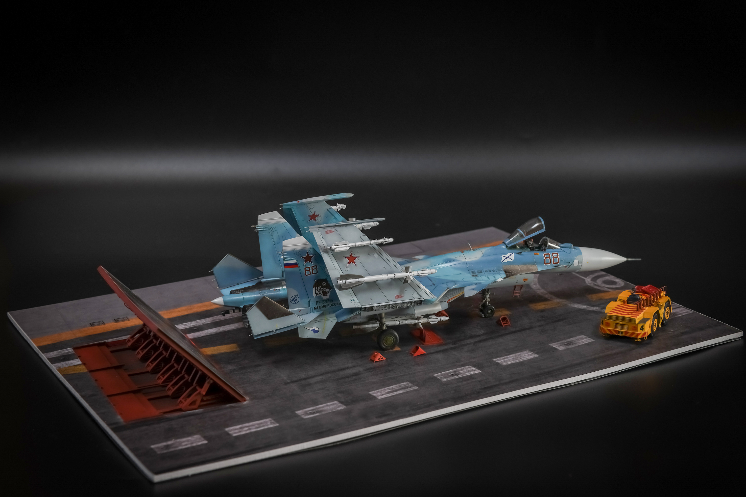Су-33 88 1/72 Тимур Апакидзе