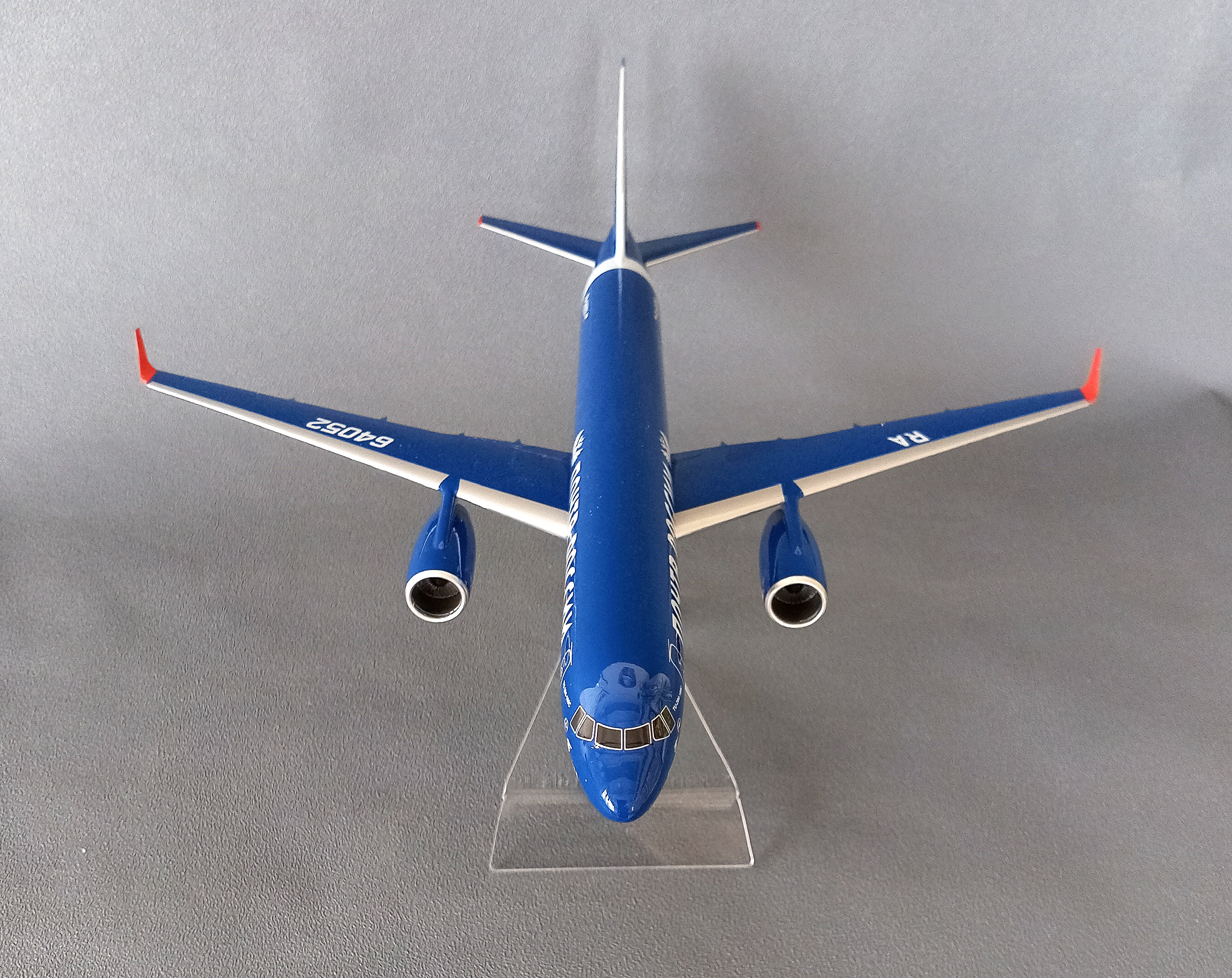 Ту-204-100С Почта России