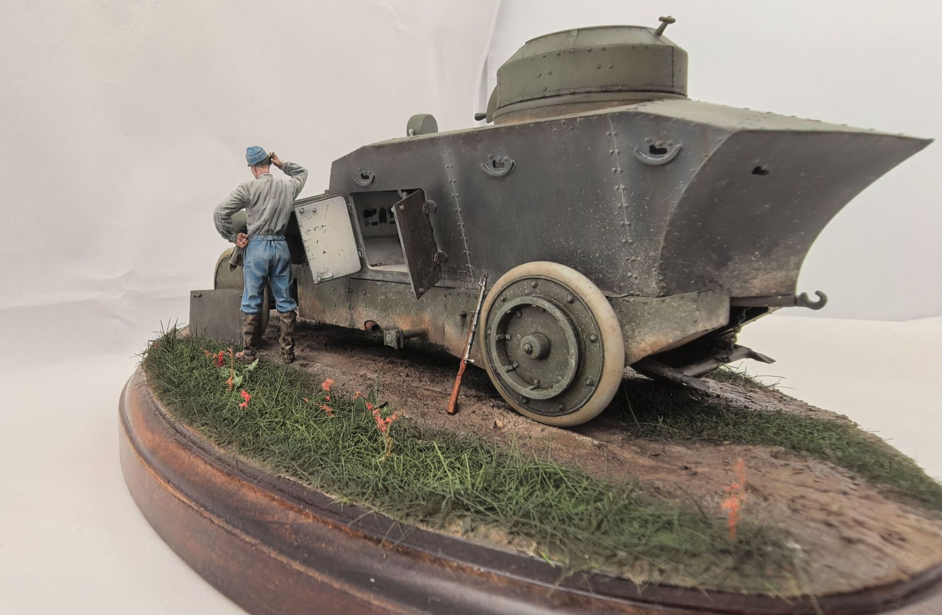 Romfell Panzerwagen