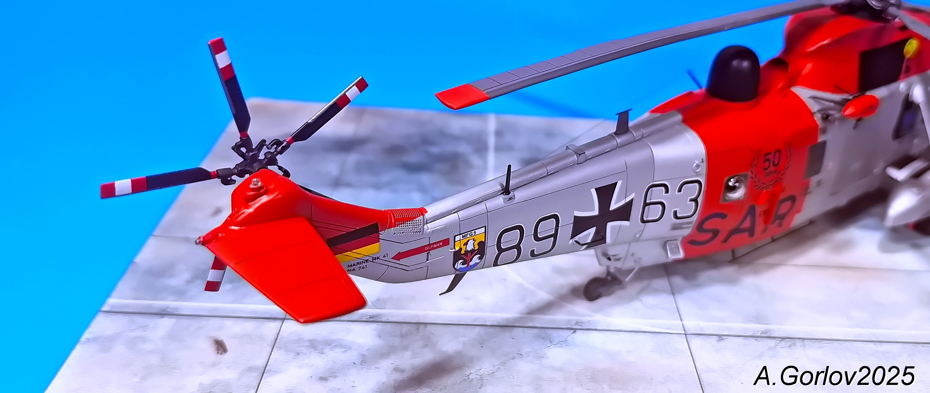 Поисково-спасательный вертолет Westland Sea King MK.41 (SAR)