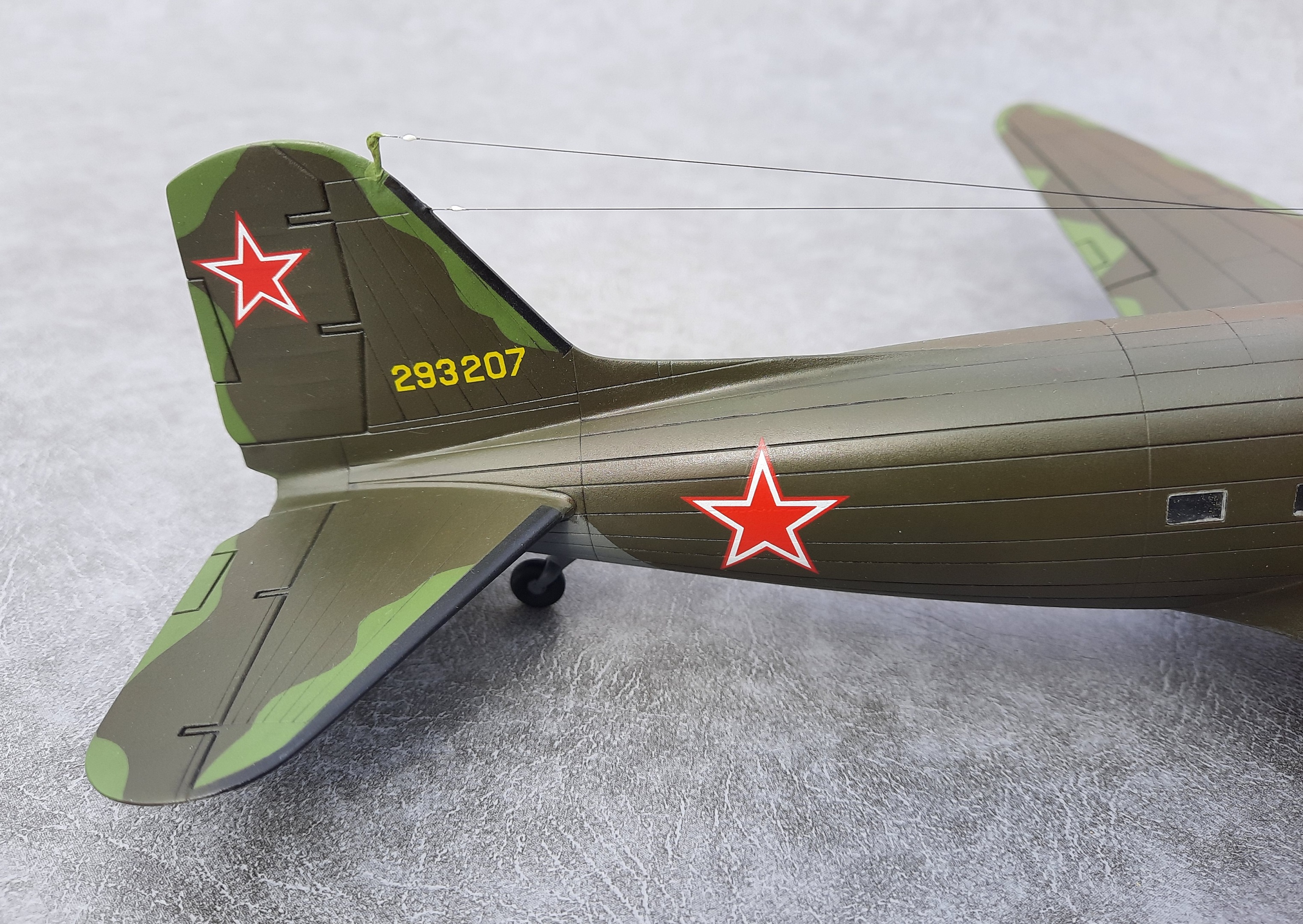 72  Douglas  С-47  Skytrain