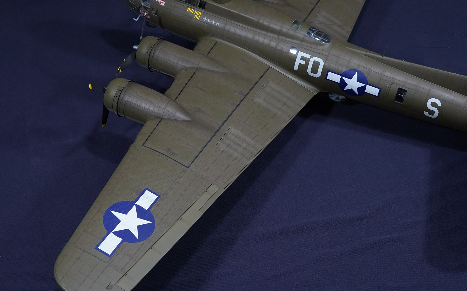 B-17F Ye Olde Pub