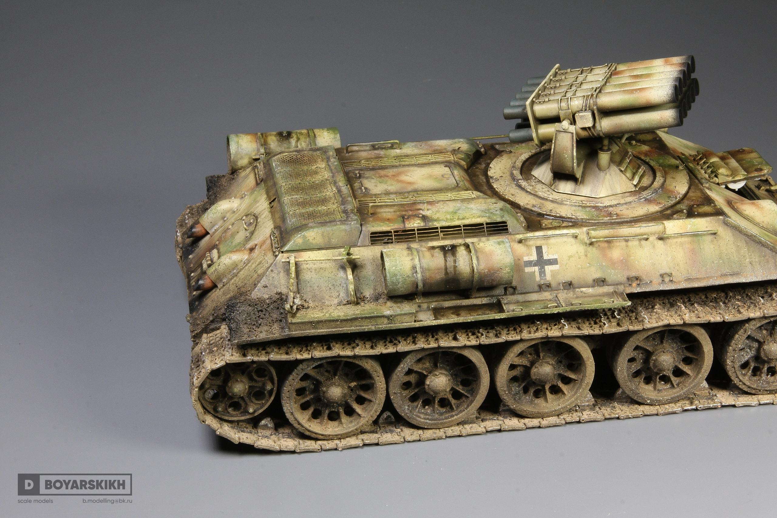 15 cm Panzerverfer 42 auf Pz.Kpfw T-34 747(r)