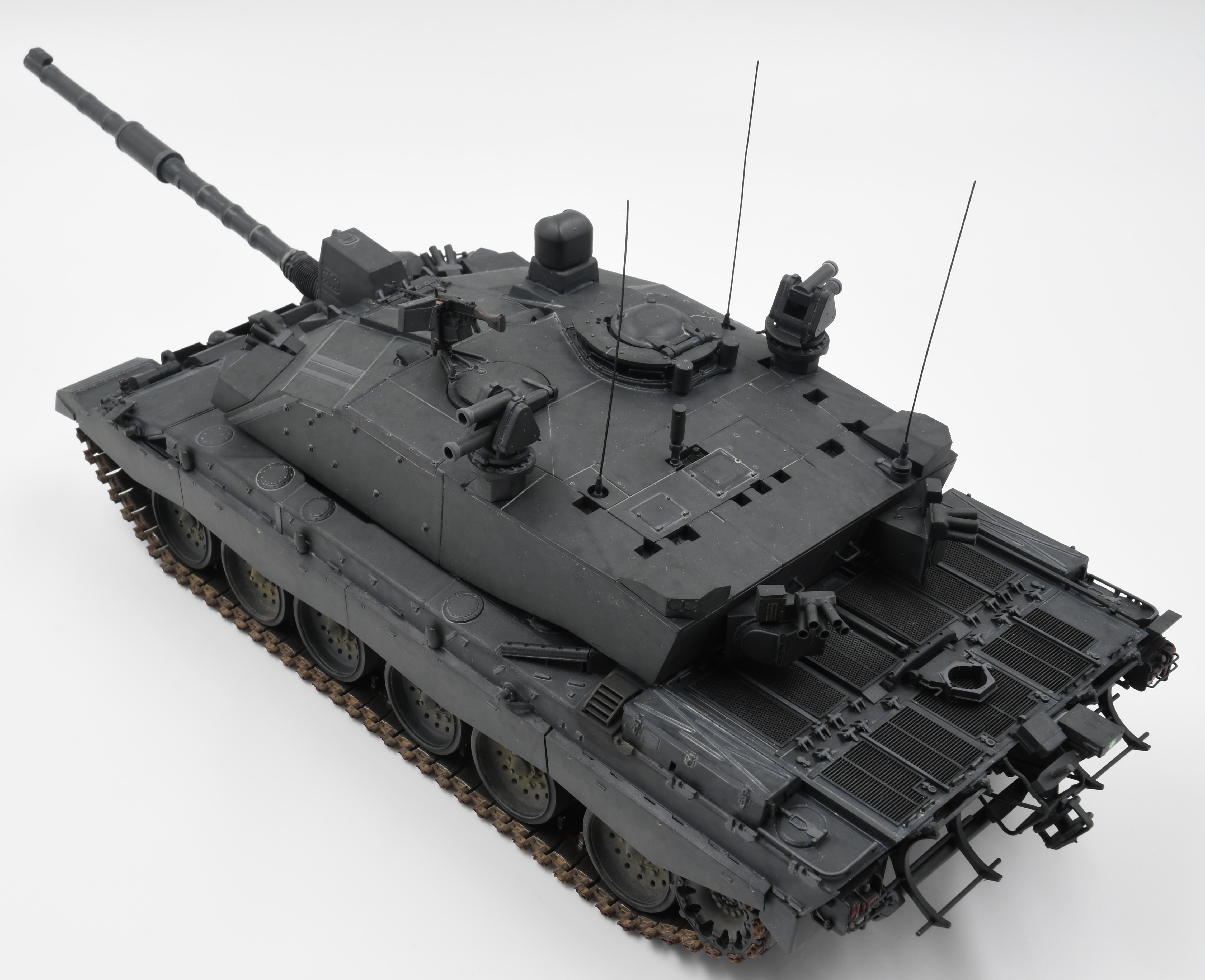 Challenger 2 Black night