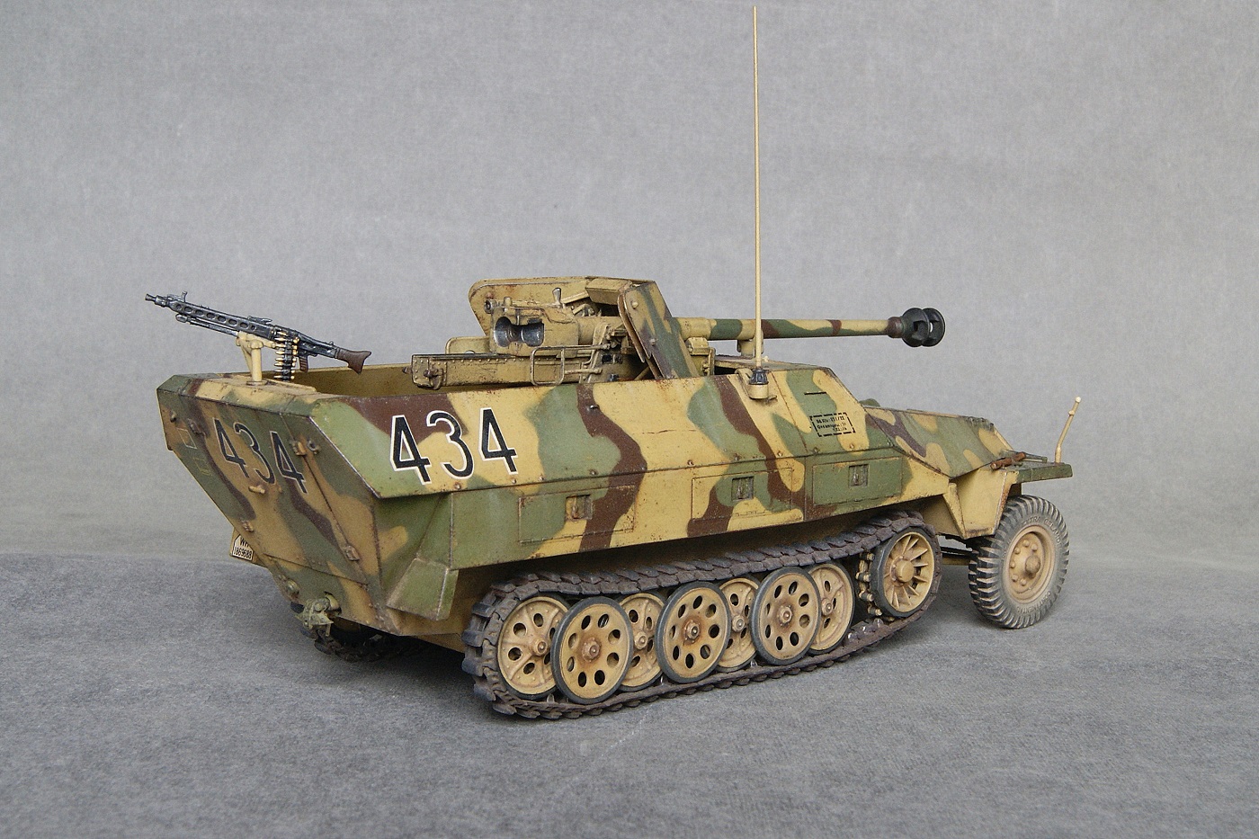 Sd.Kfz.251/22 Ausf.D 7.5 cm PaK40