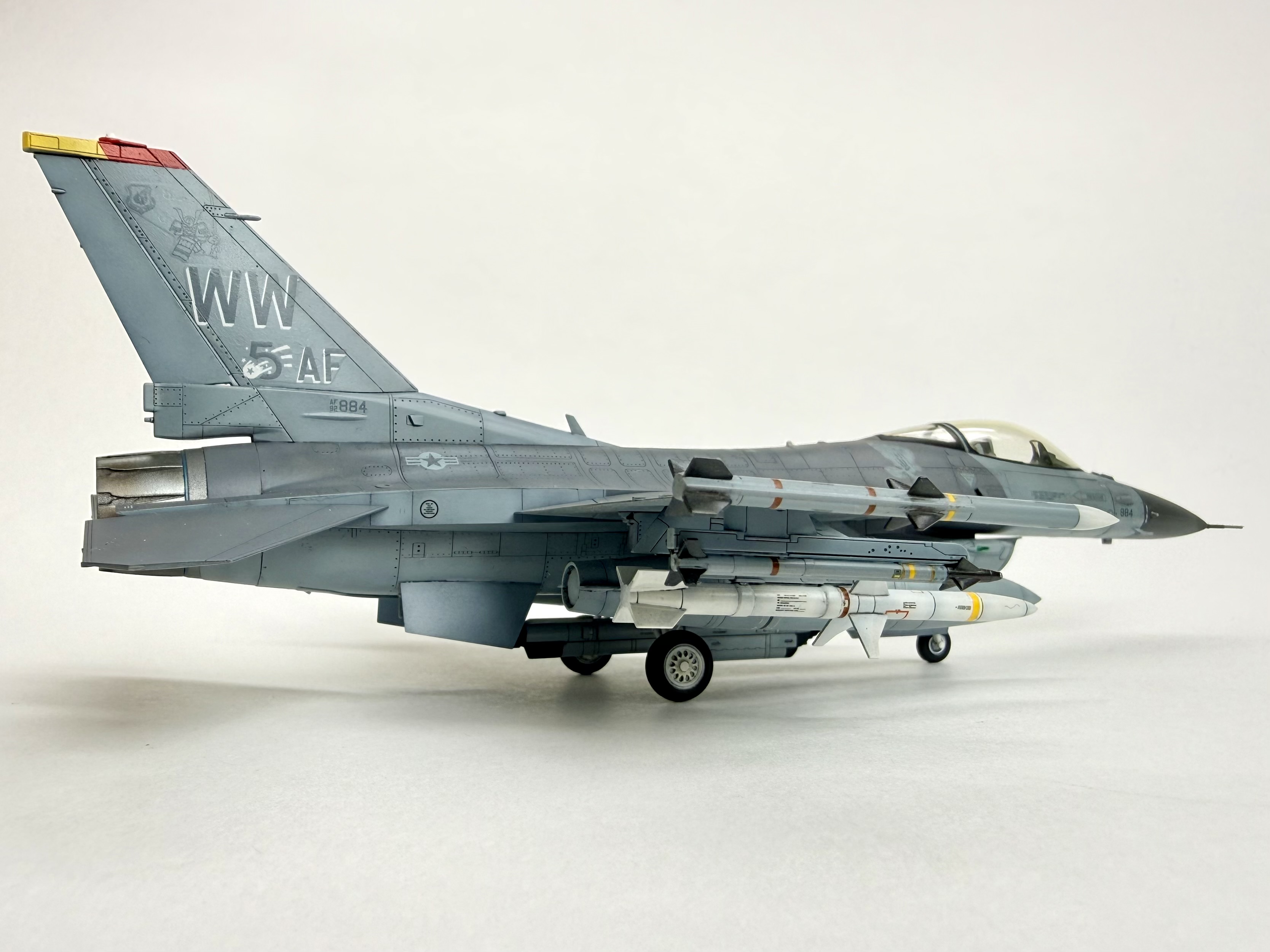 Истребитель Lockheed Martin F-16CJ BLOCK50 Fighting Falcon