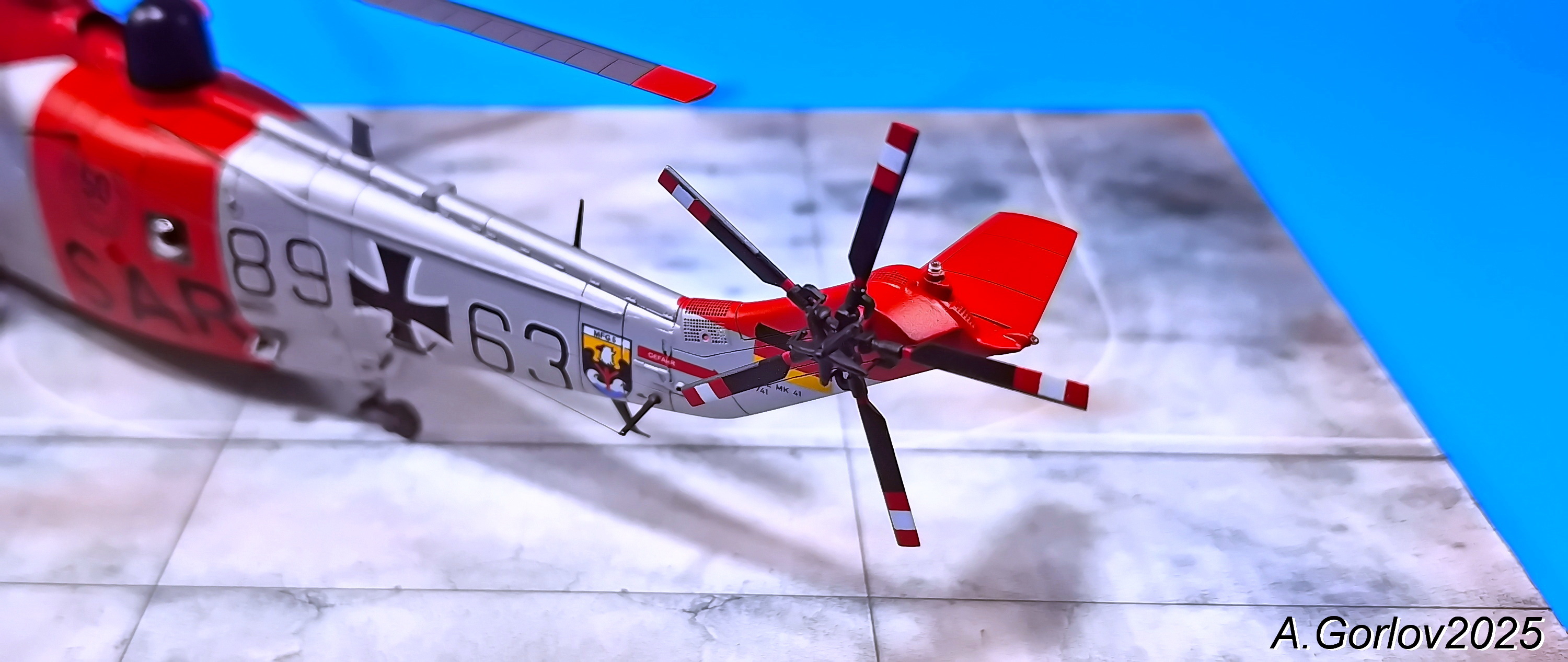 Поисково-спасательный вертолет Westland Sea King MK.41 (SAR)
