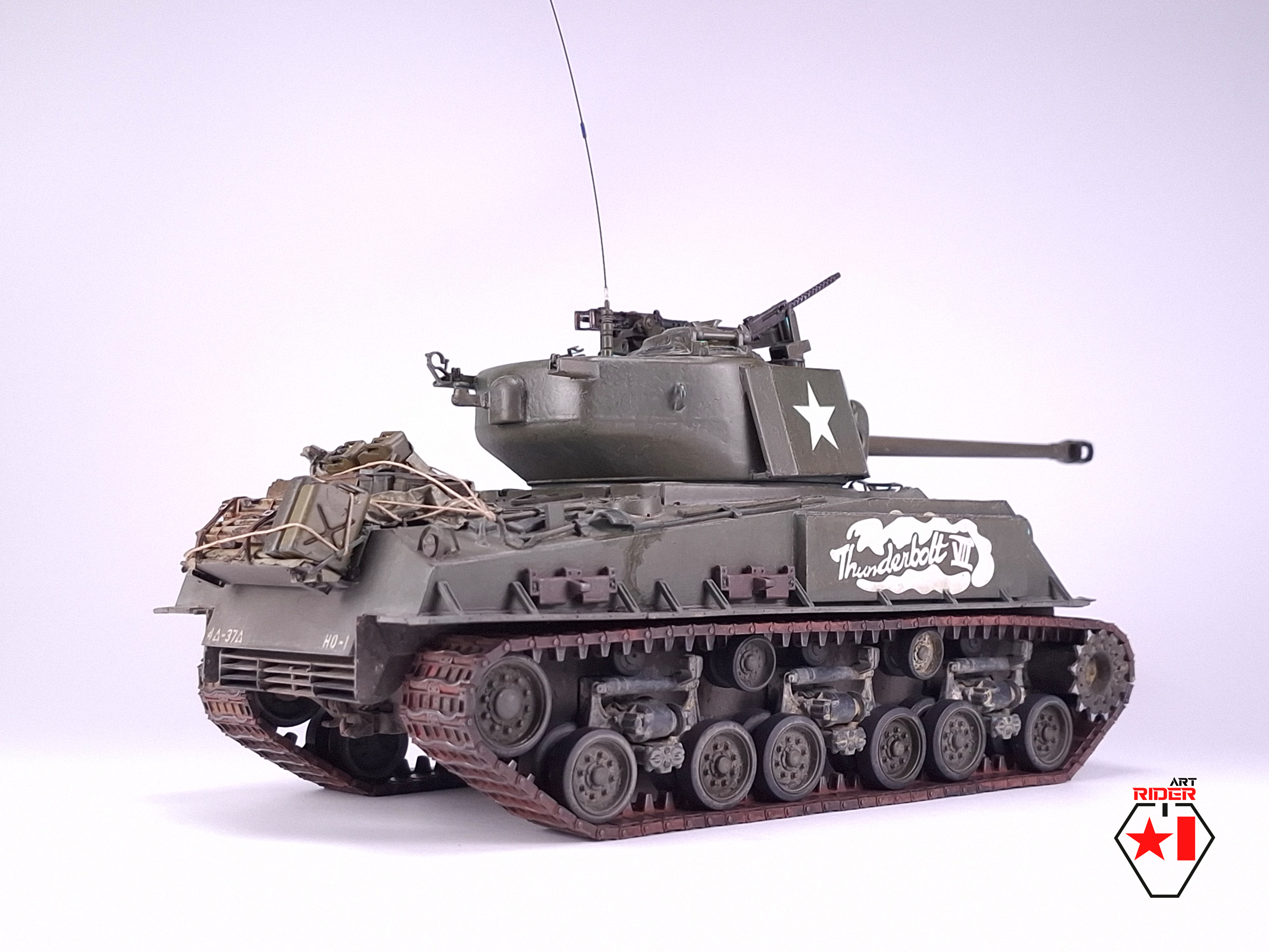 Средний танк M4A3(76)W HVSS Sherman "Thunderbolt VII”
