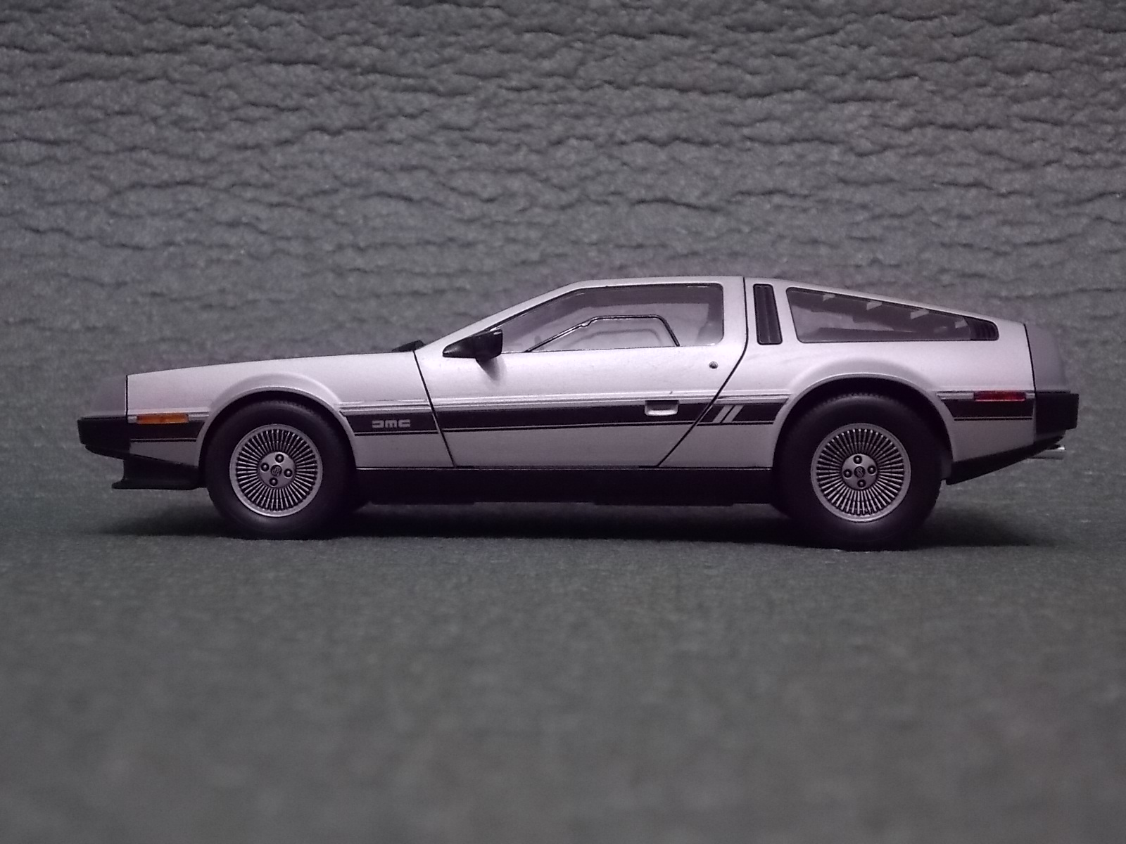 DELOREAN DMC-12 1982