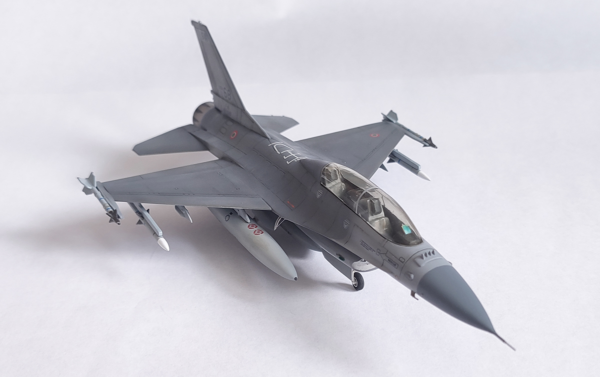 F-16B Fighting Falcon ADF