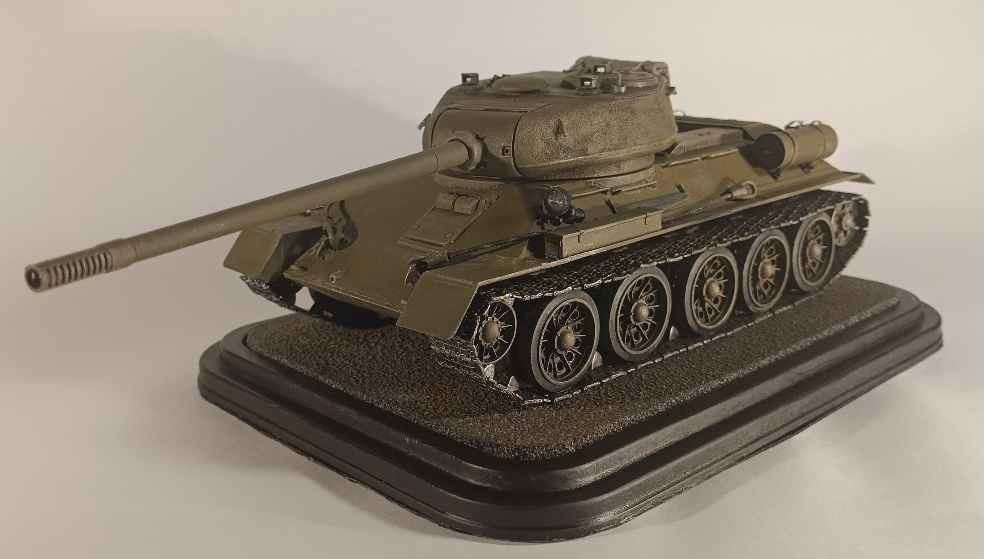 Опытный танк Т-34-100, весна 1945 г.