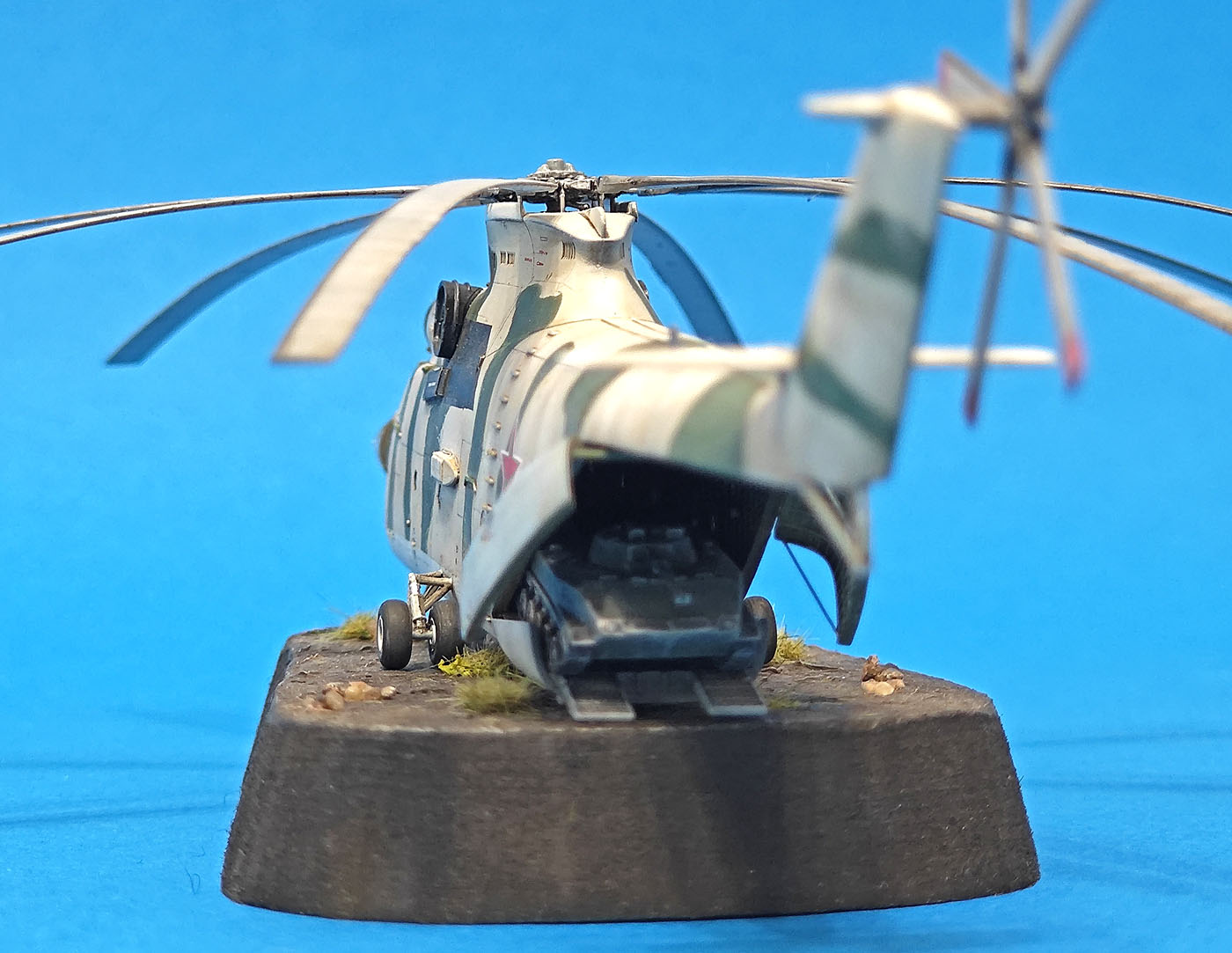 Ми-26 на погрузке