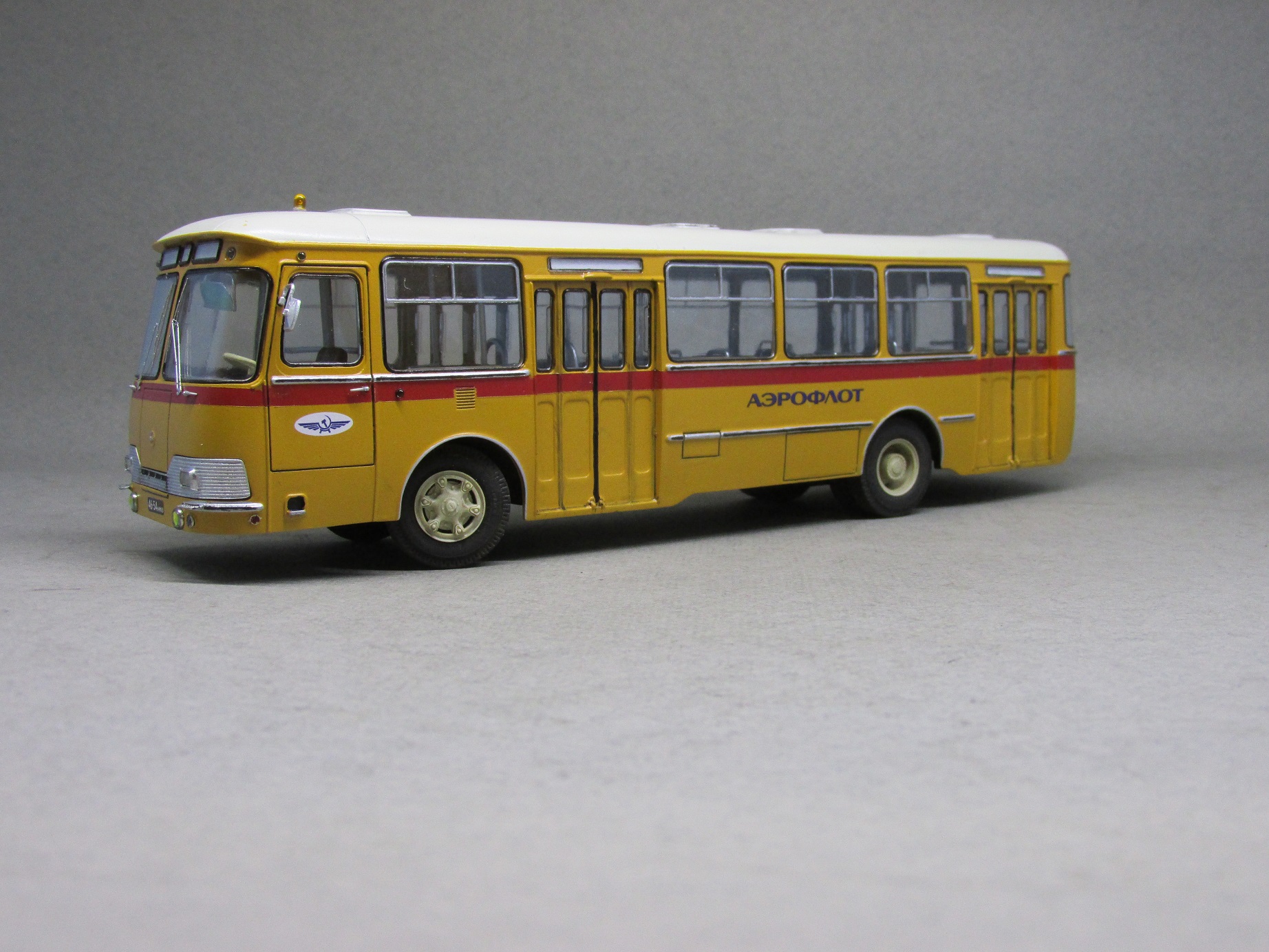 ЛиАЗ-677П