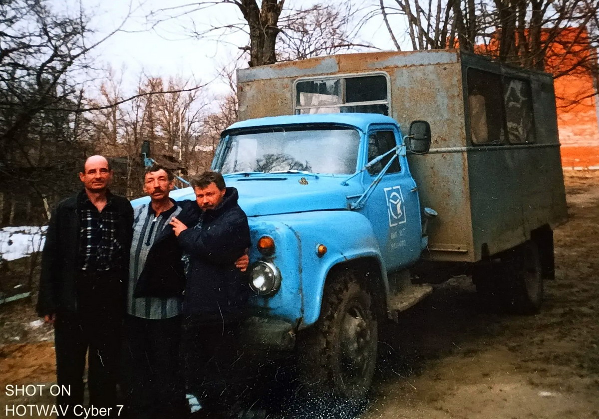 Автомобиль-летучка ВАБ-2210 ремонтной бригады башенных кранов ДСК на шасси ГАЗ-52