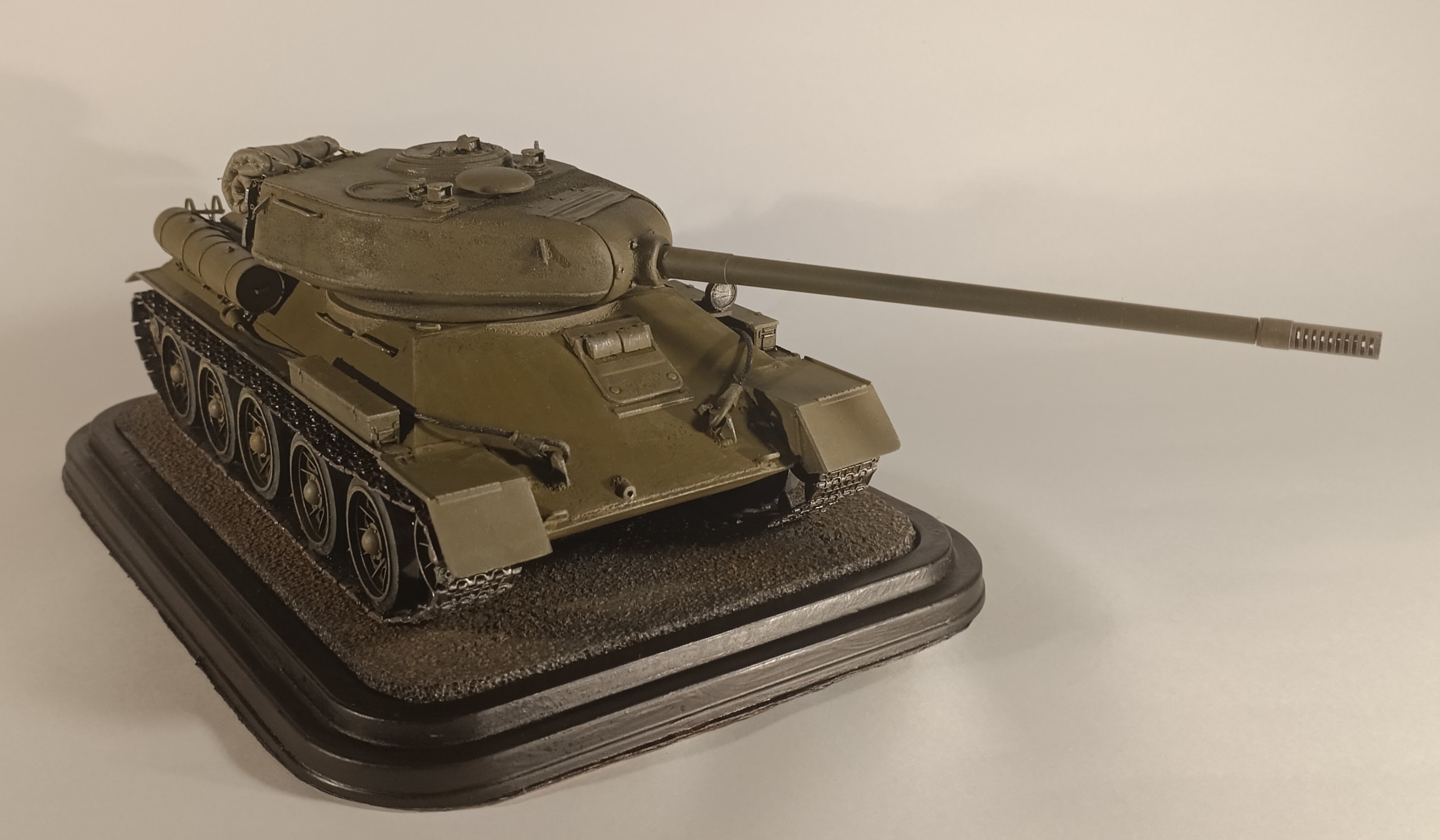 Опытный танк Т-34-100, весна 1945 г.