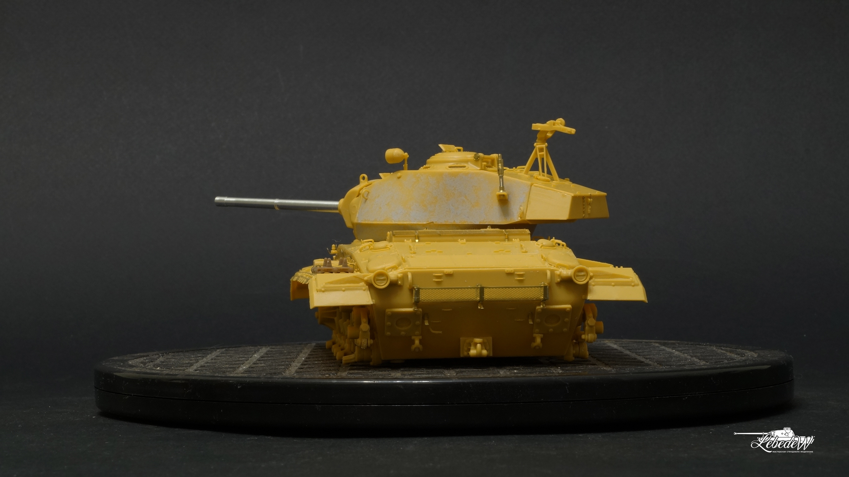 M24 Chaffee
