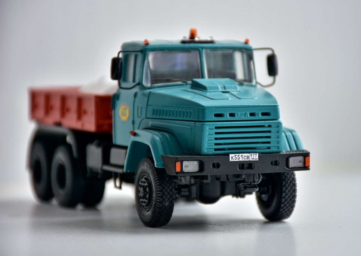 Балластный тягач КРАЗ-6443