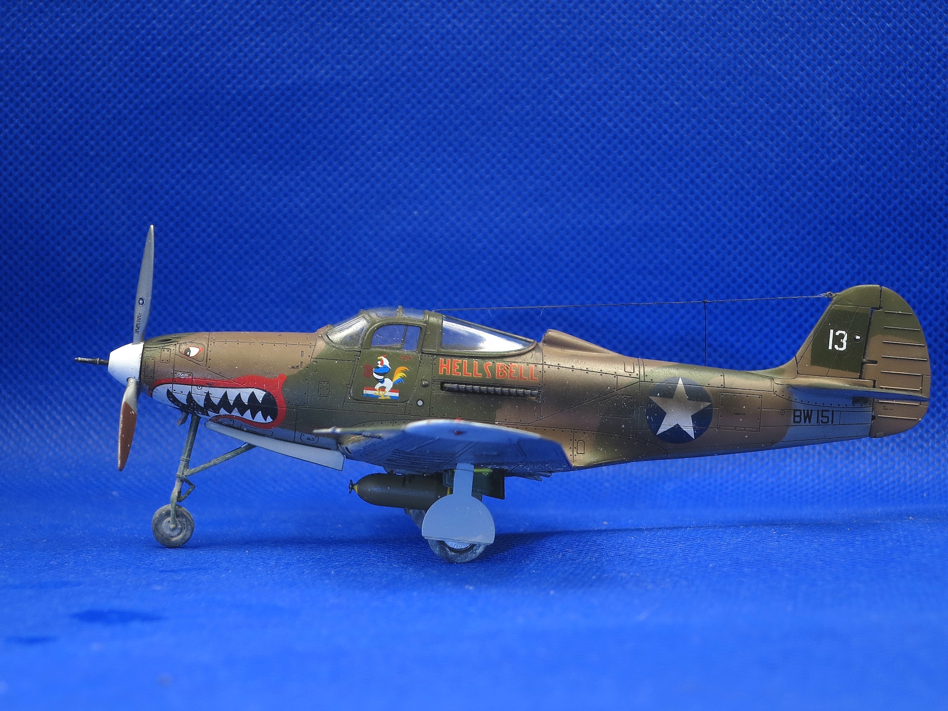 Bell P-400 Airacobra "Hell's Bell", 67 TF  Гуадалканал, 1942 (Arma Hobby 1/72)