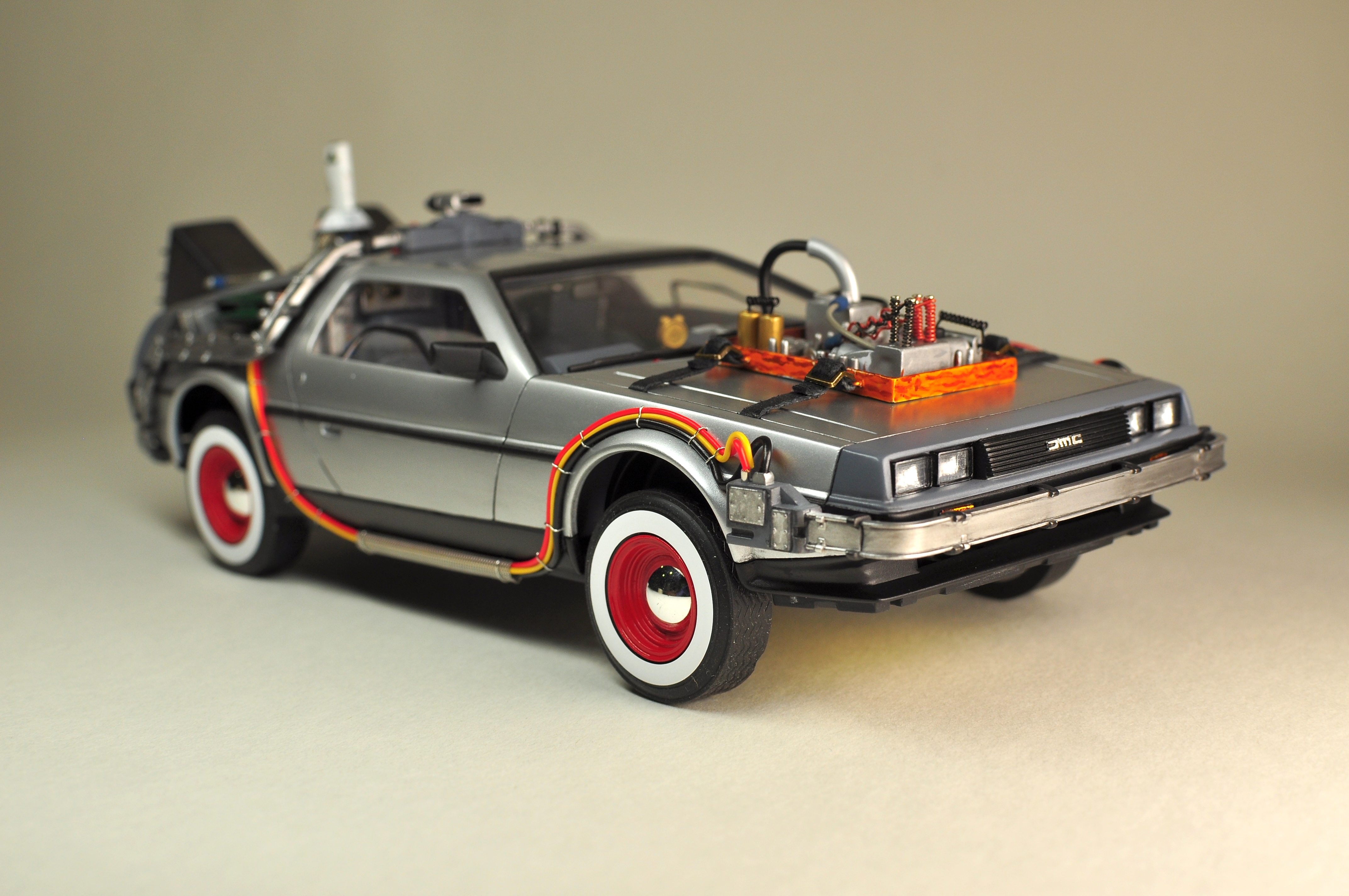 DeLorean DMC-12